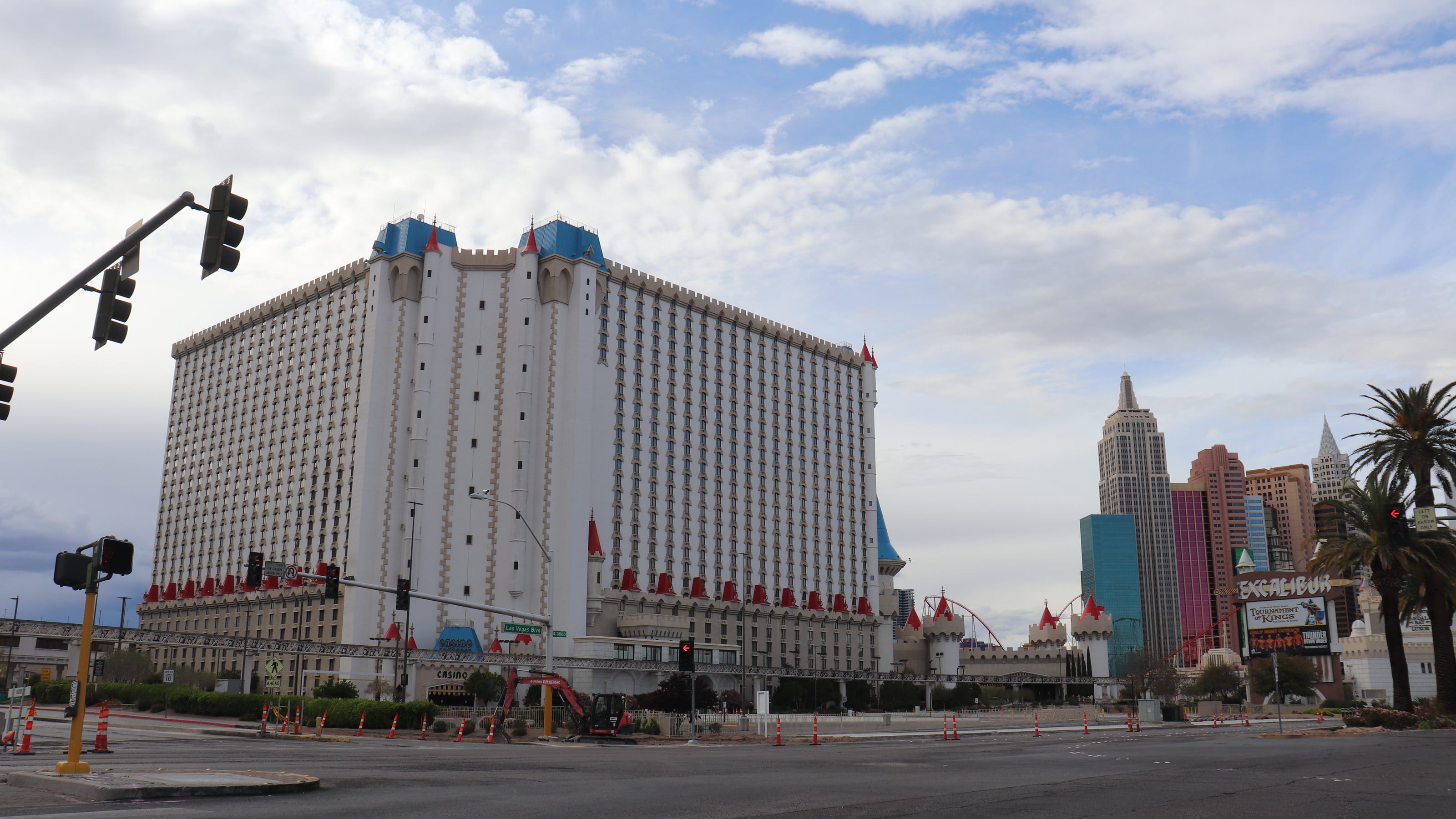 excalibur hotel casino resort towers