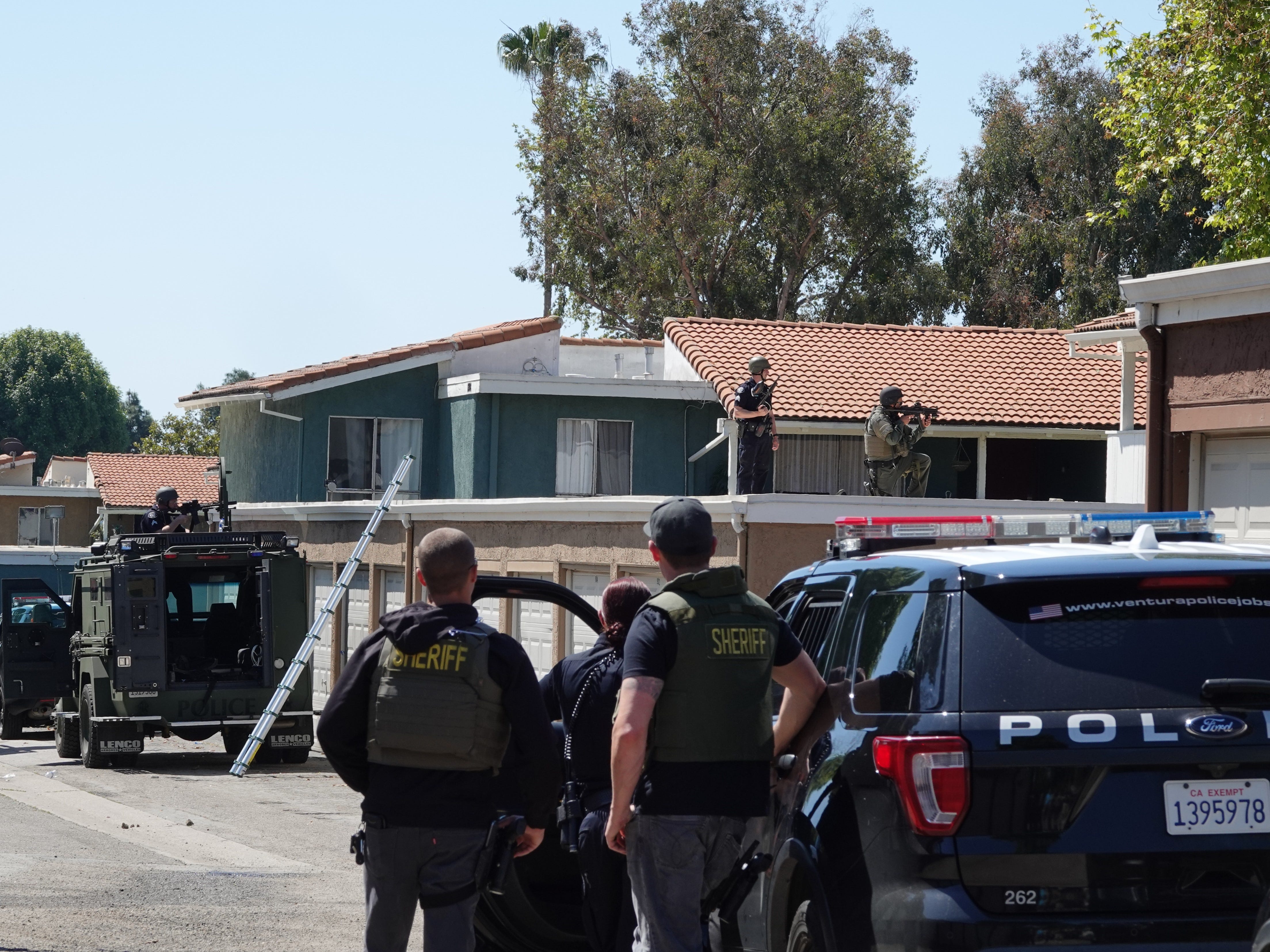 Ventura Police Deal With Barricaded Subject