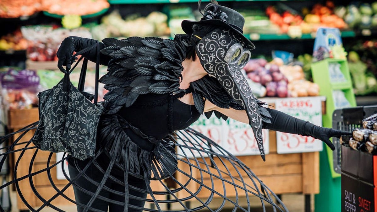 Coronavirus in Ohio: Woman wears apocalypse outfit to Jungle Jim's