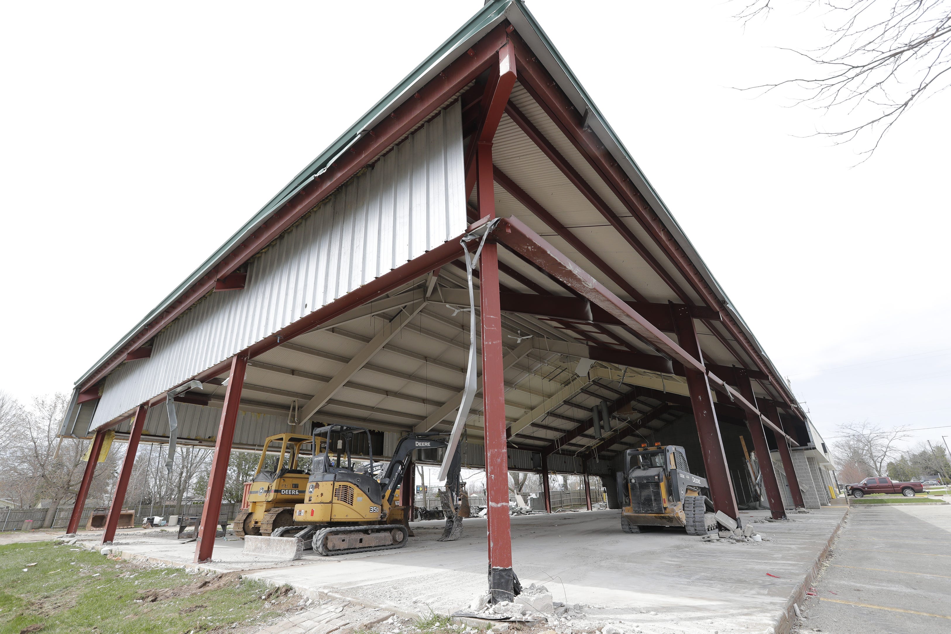 wooden car garage aldi