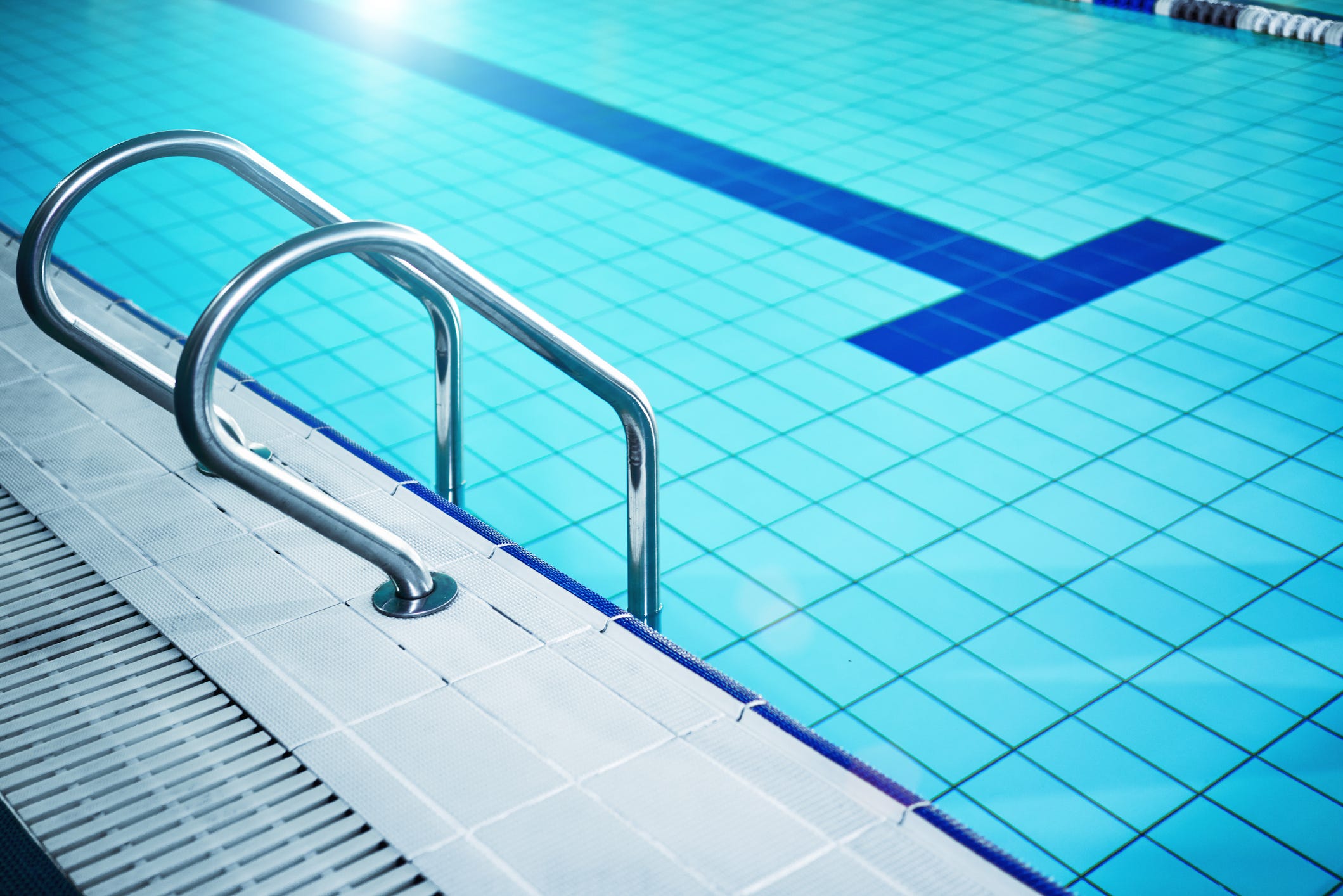 Coronavirus And Swimming Pools What The Cdc Wants You To Know