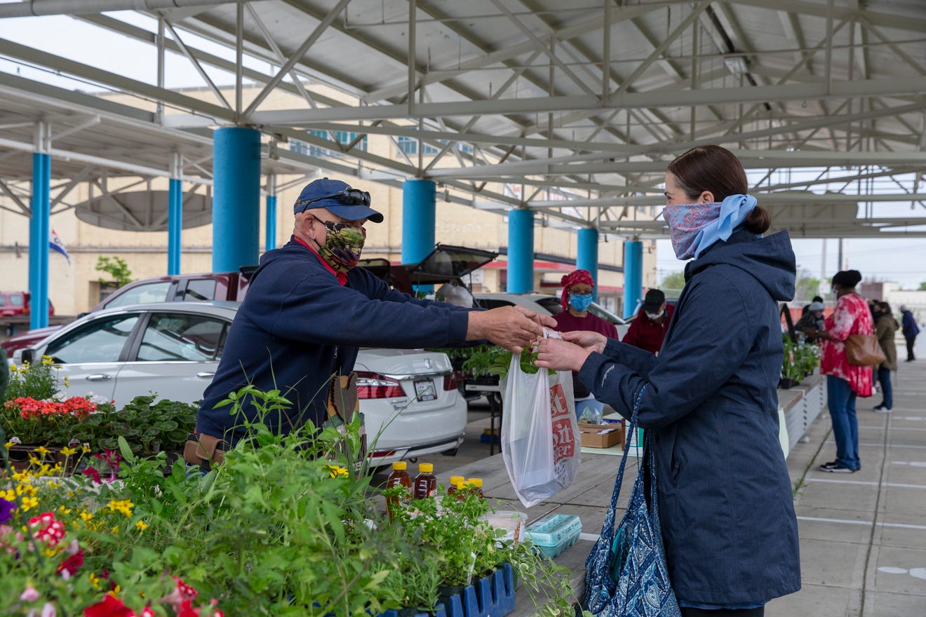 Milwaukee farmers markets 2022 guide, including schedule and hours