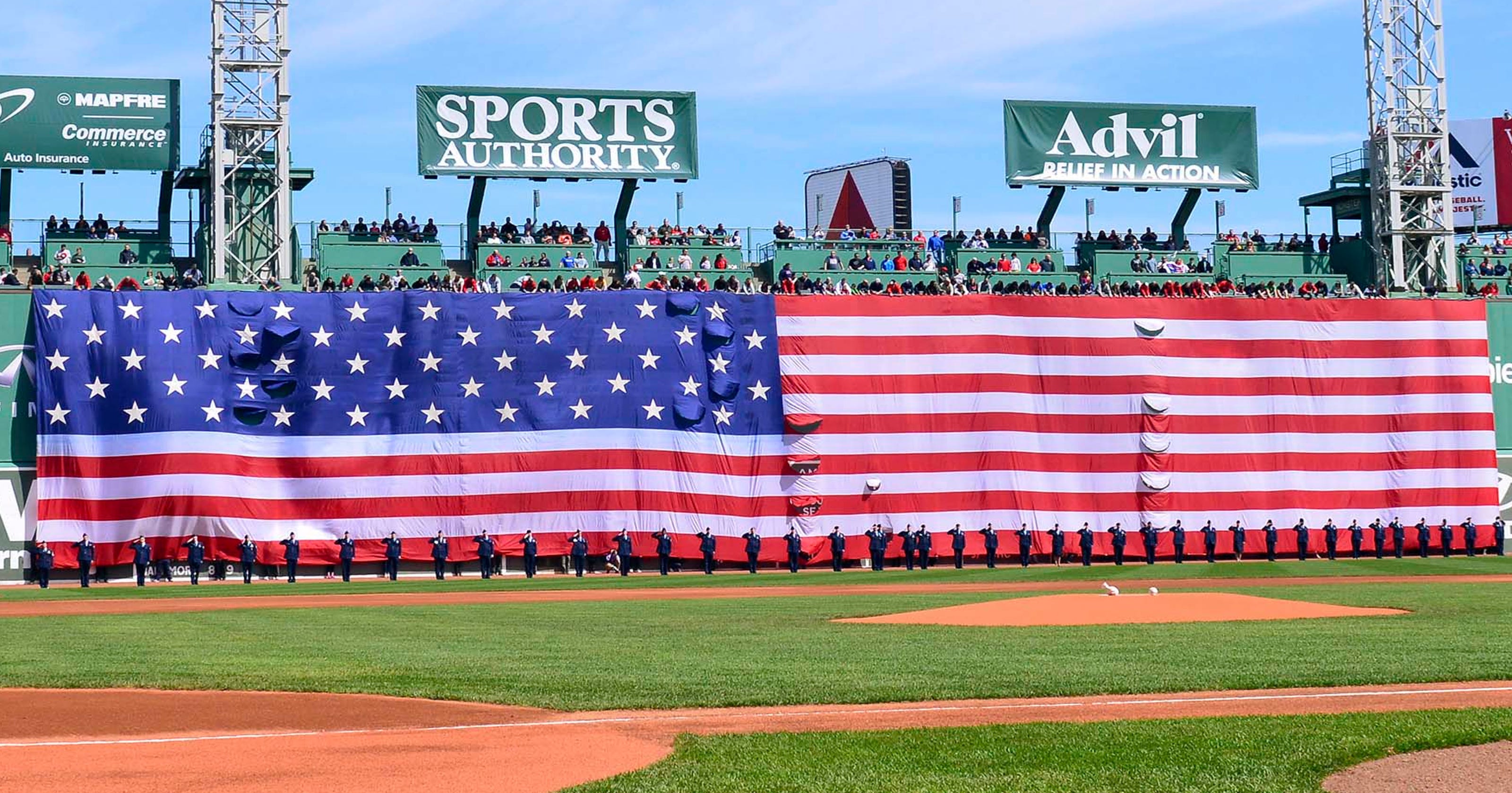 Red Sox have Memorial Day tribute at an empty Fenway Park