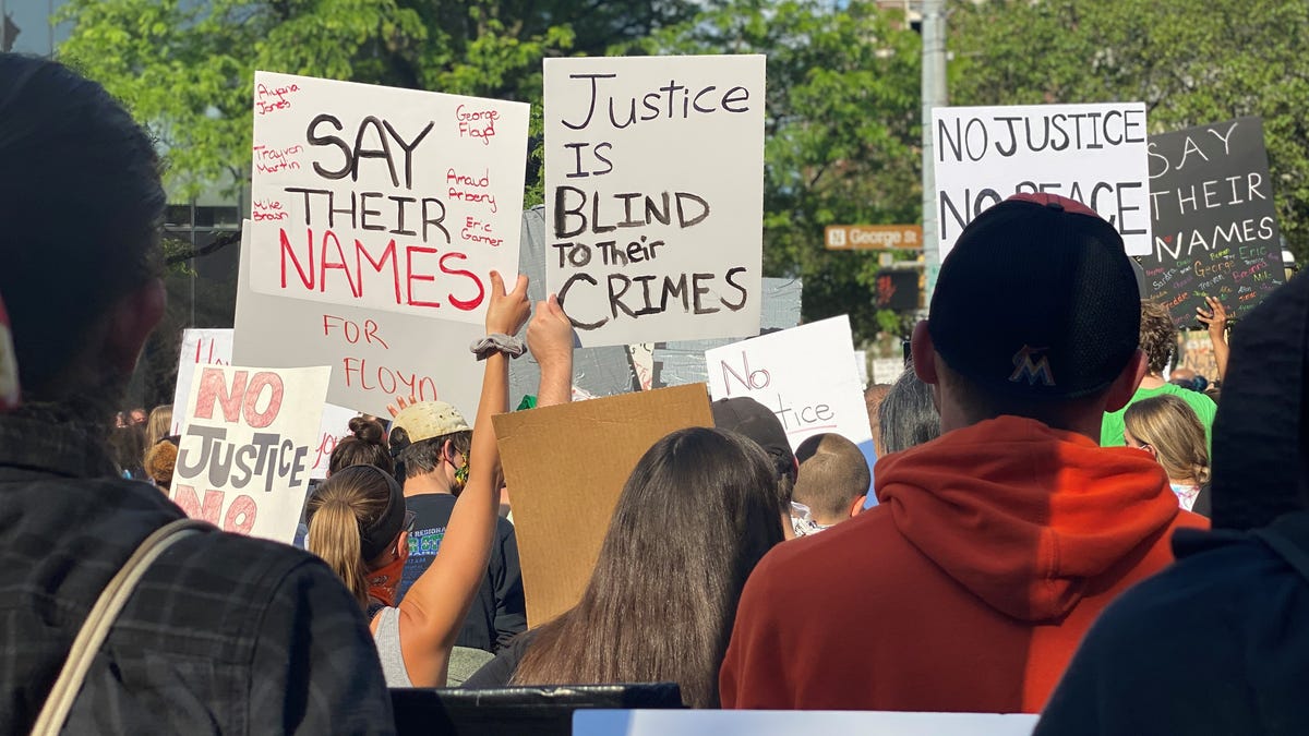 Black Lives Matter: Why the NFL Protesters Take a Knee Pullover