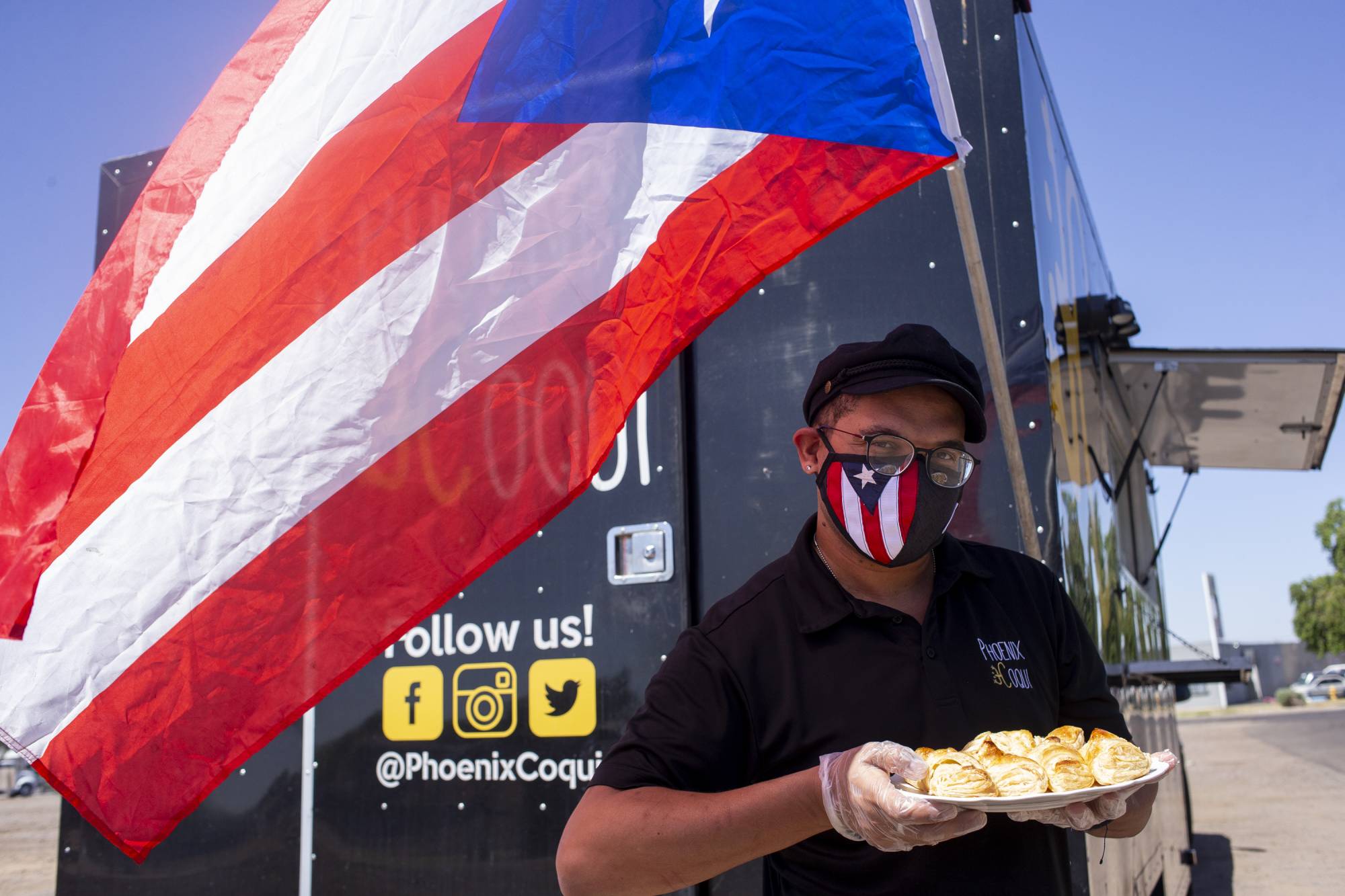 How To Bake Puerto Rican Quesitos With Phoenix Coqui S Alexis Carbajal