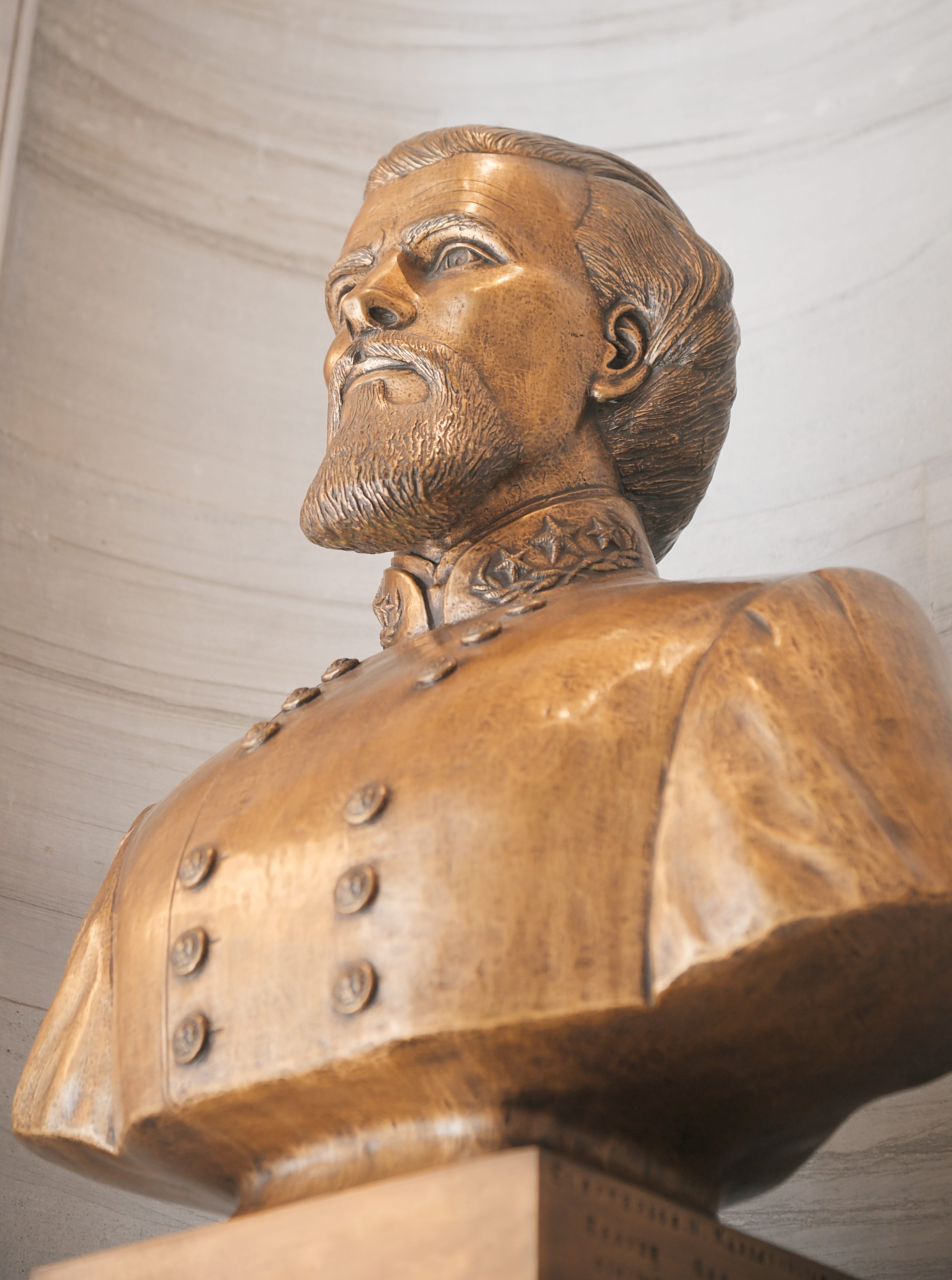 Gov Lee Calls For Nathan Bedford Forrest Bust To Be Moved To Museum