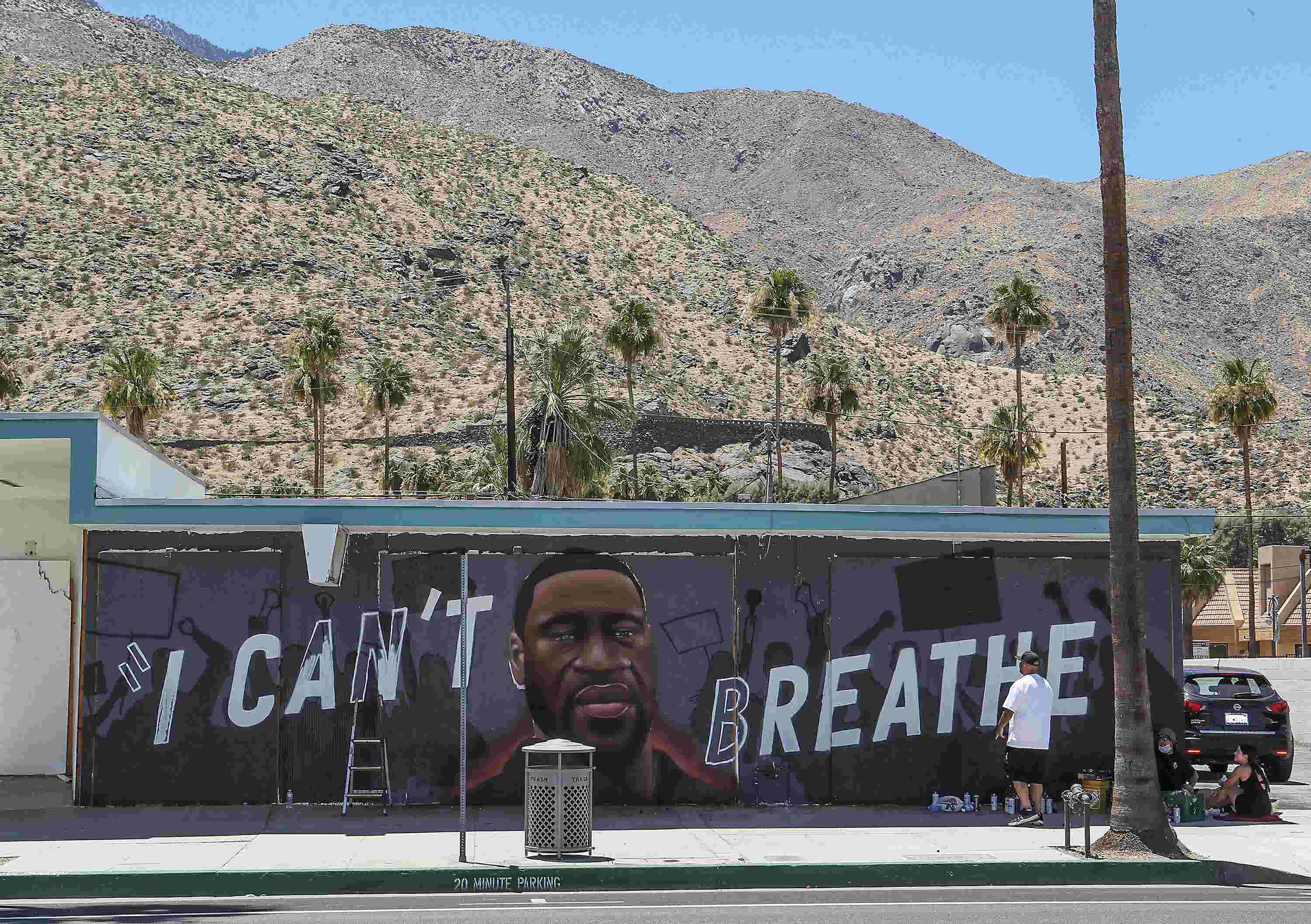 Video: George Floyd "I Can't Breathe" mural installed in ...