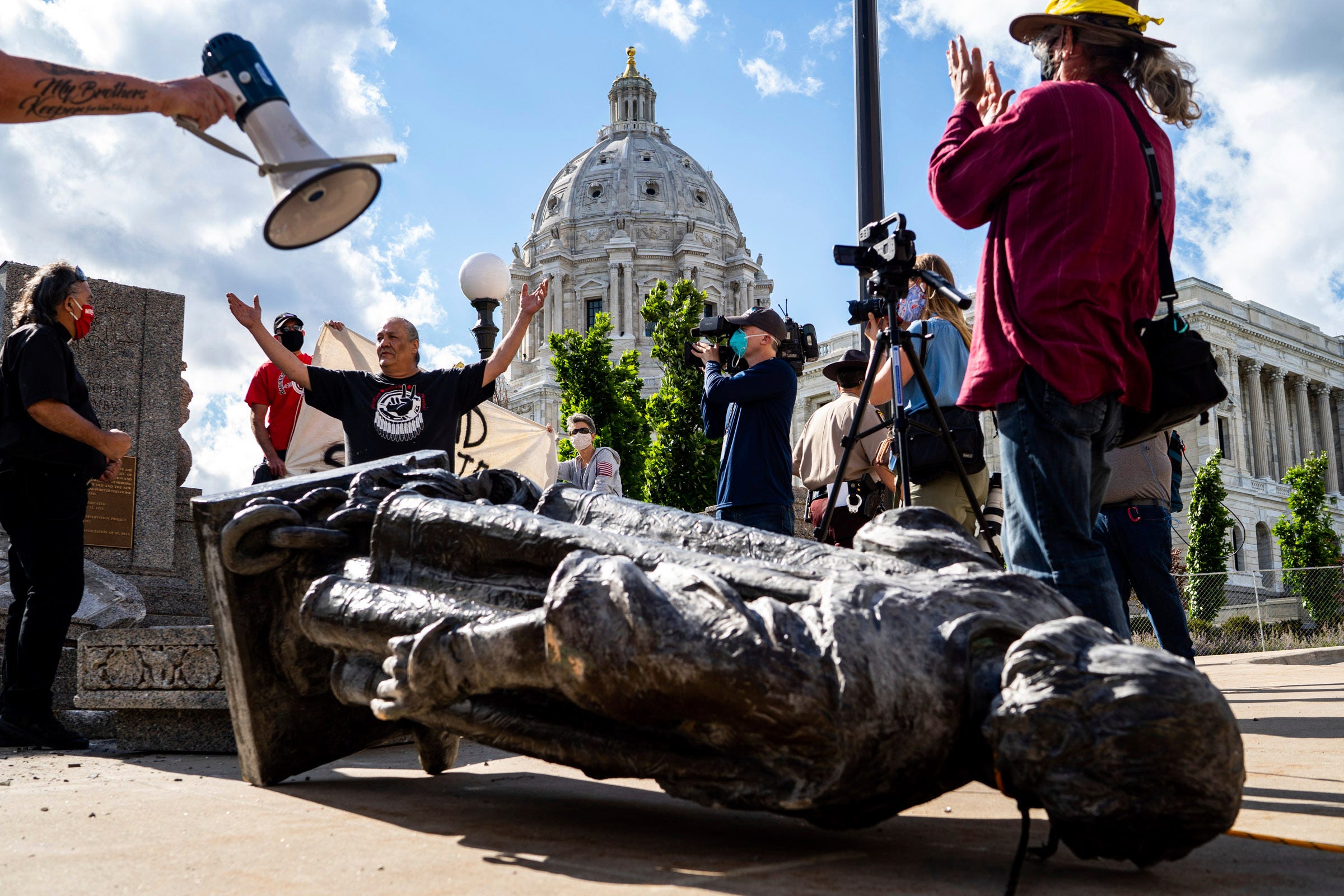 Confederate Statues, Monuments Removed; Christoper Columbus Beheaded