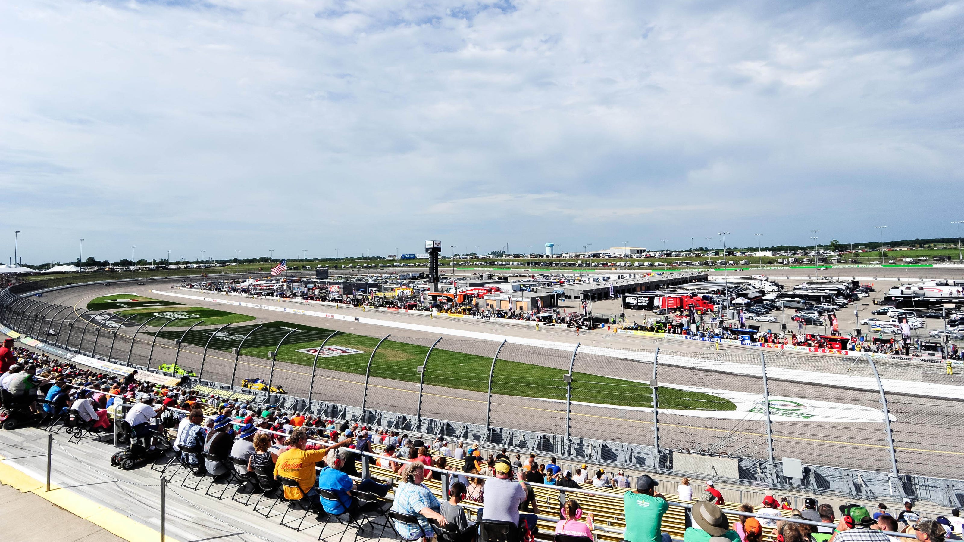IndyCar event at Iowa Speedway will allow 'limited number' of fans
