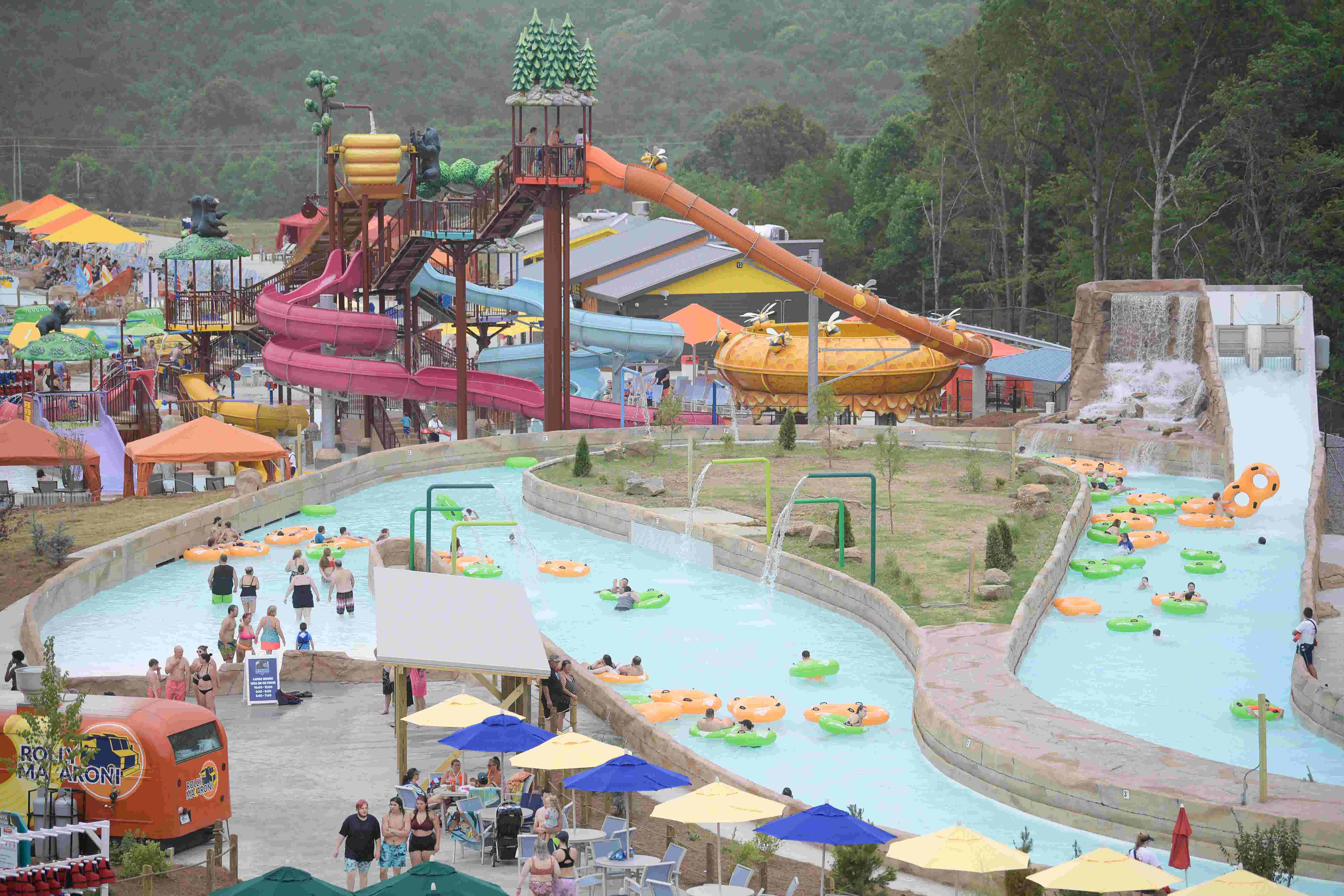 Soaky Mountain Waterpark opens in Sevierville