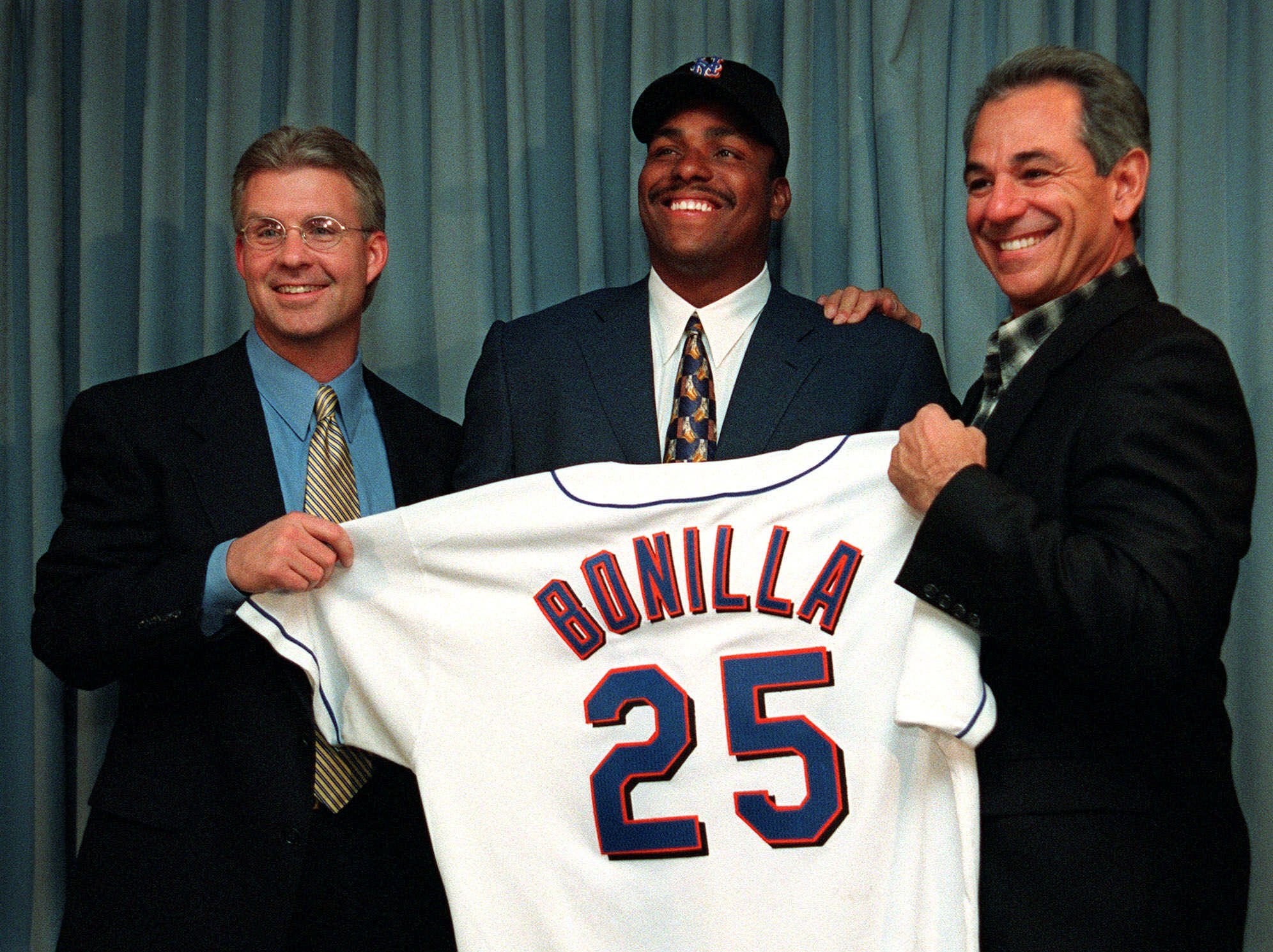 Happy Bobby Bonilla Day to all who celebrate 💰 @vincesince91 #mets #