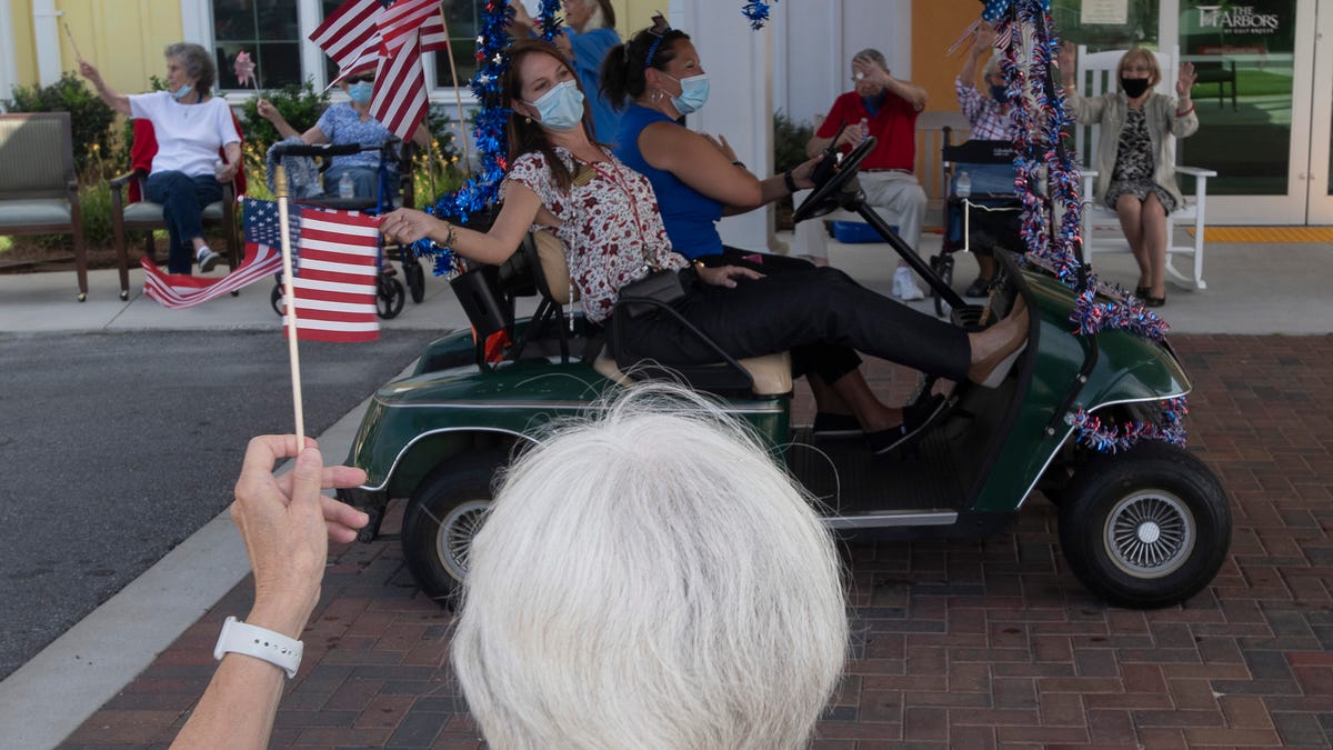 4th of July parade at Arbors Assisted Living Facility in Gulf Breeze