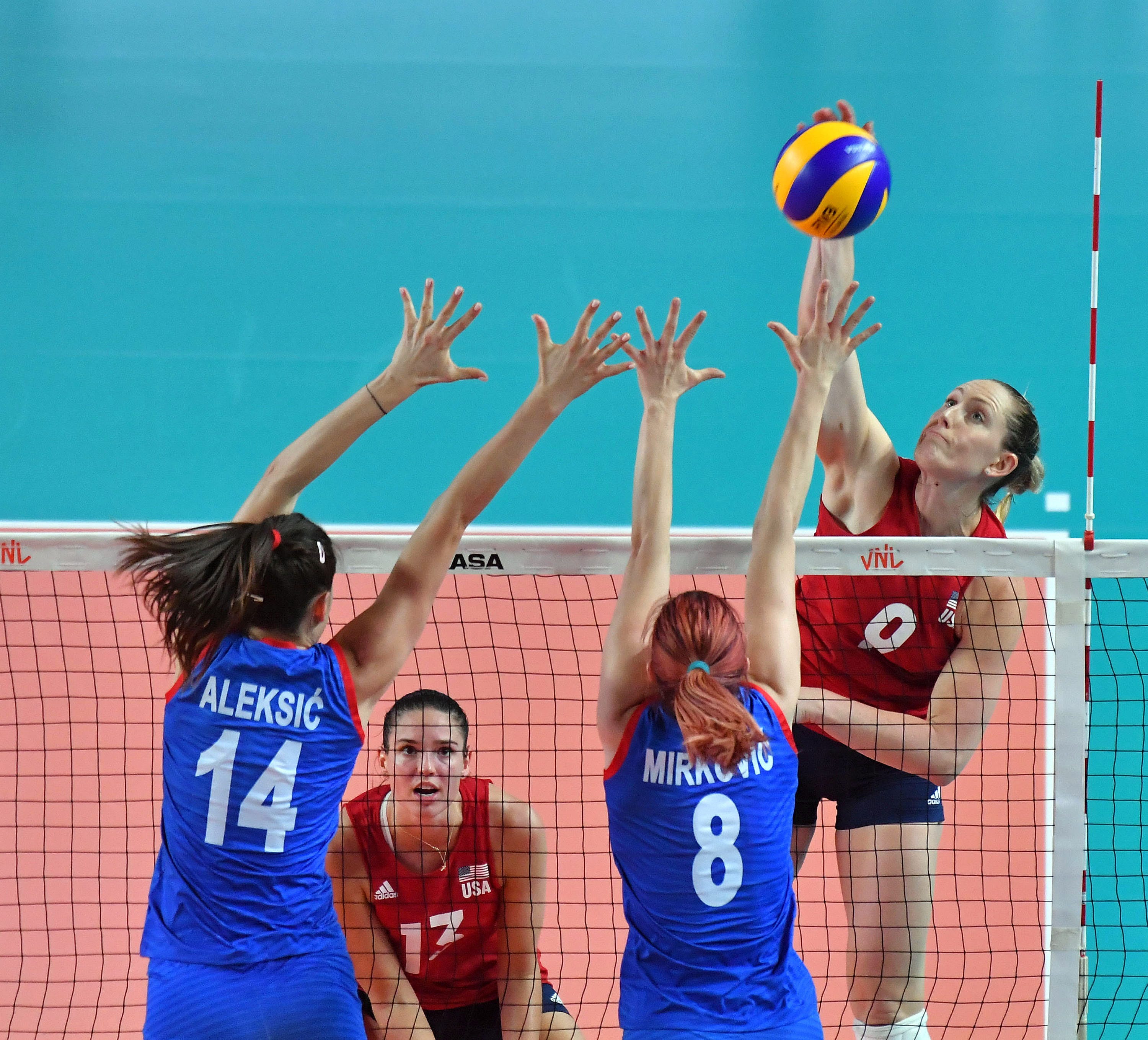 U S Olympic Volleyball Team Within Reach For Arizona Native