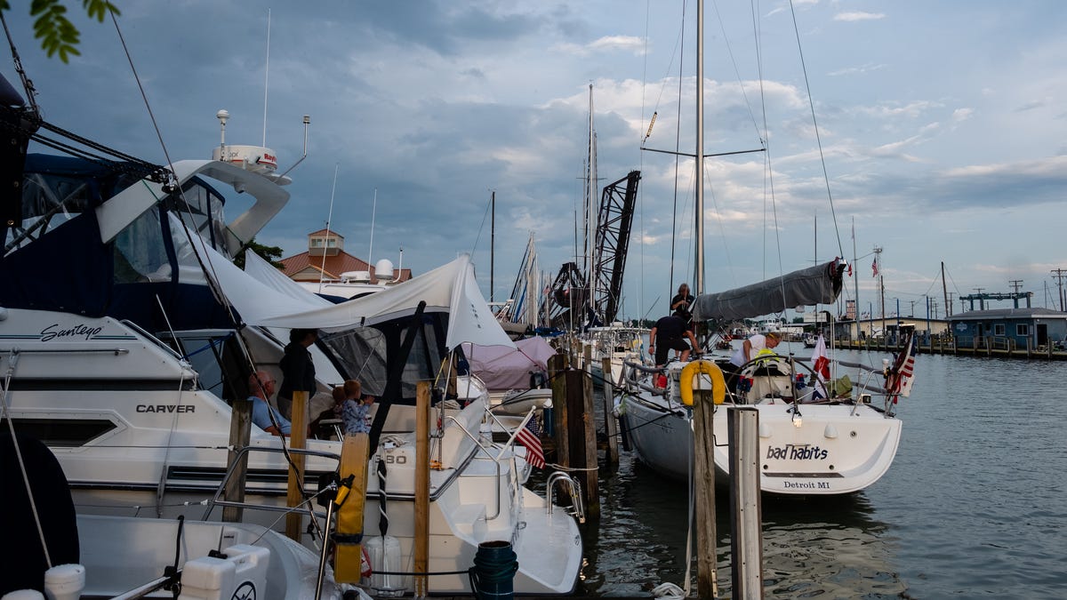 Boat Night draws crowds to downtown Port Huron despite pandemic