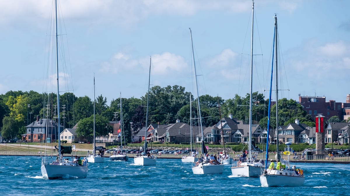 Boats head to Lake Huron for Port HurontoMackinac race