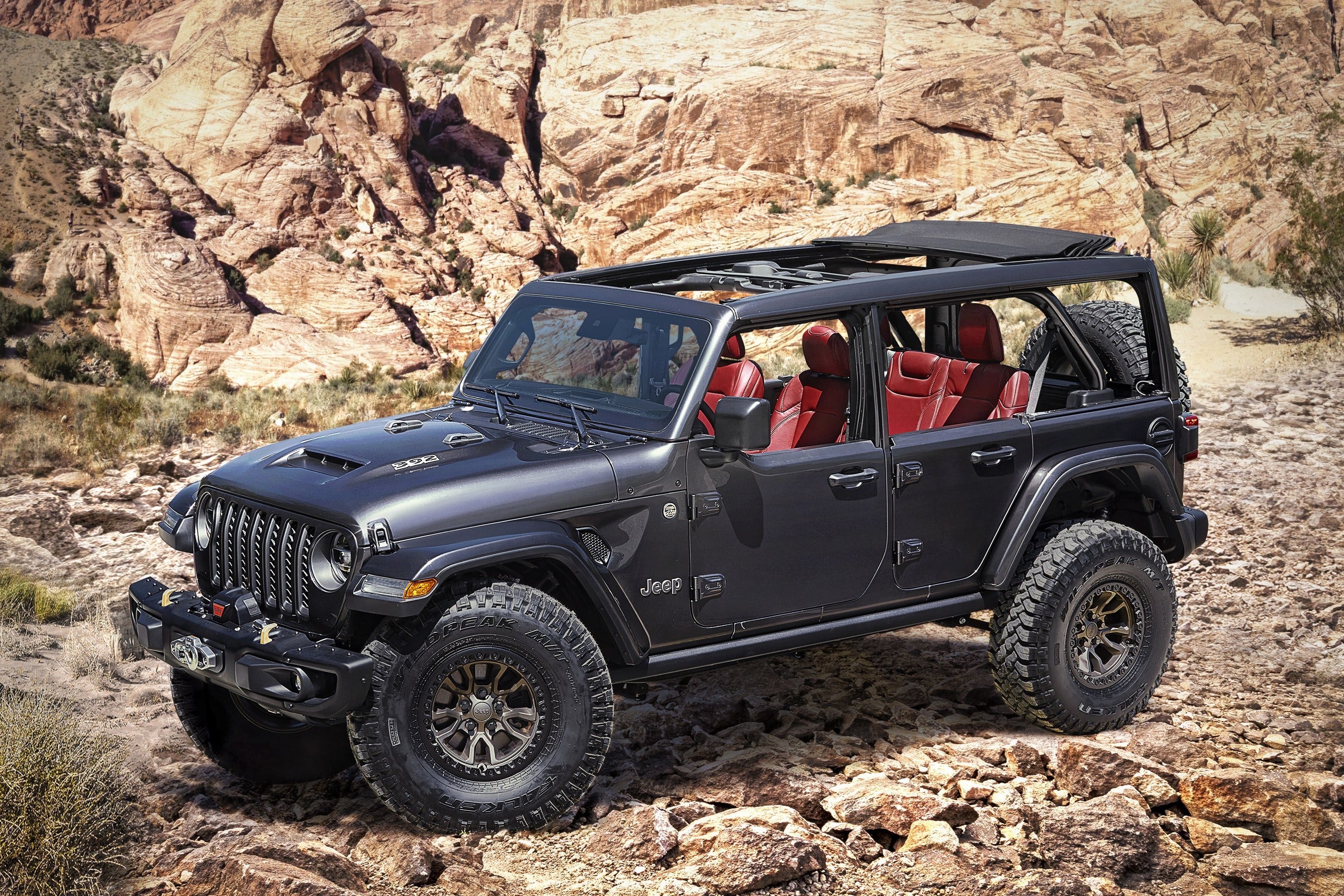Jeep teases new V8 Wrangler Rubicon on 