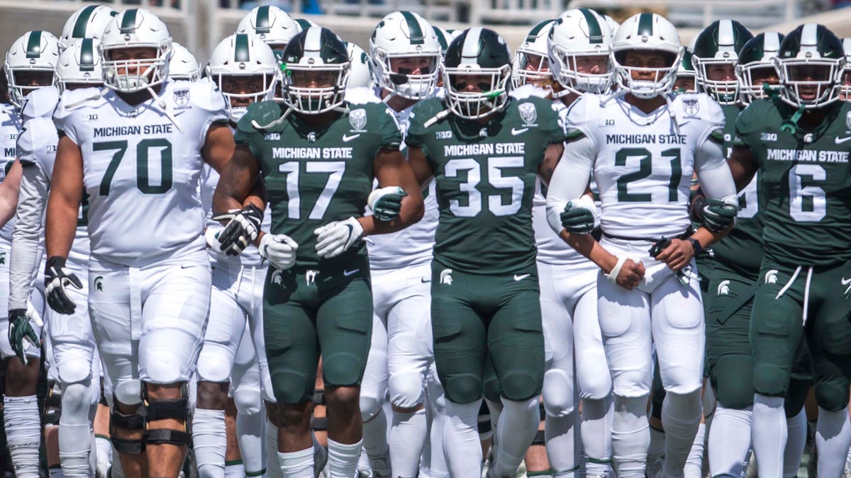 Michigan State Football Pauses Workouts After Positive Covid 19 Test