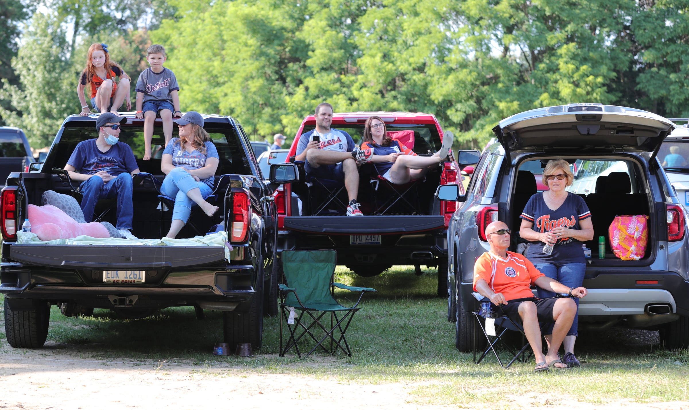 Detroit Tigers Watch Opener At Canterbury Village At A Distance