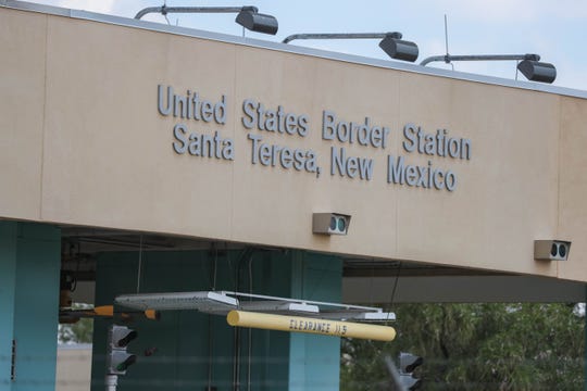 Le Passage Frontalier États-Unis-Mexique Au Port D'Entrée De Santa Teresa Est Photographié Au Nouveau-Mexique Le Samedi 25 Juillet 2020.