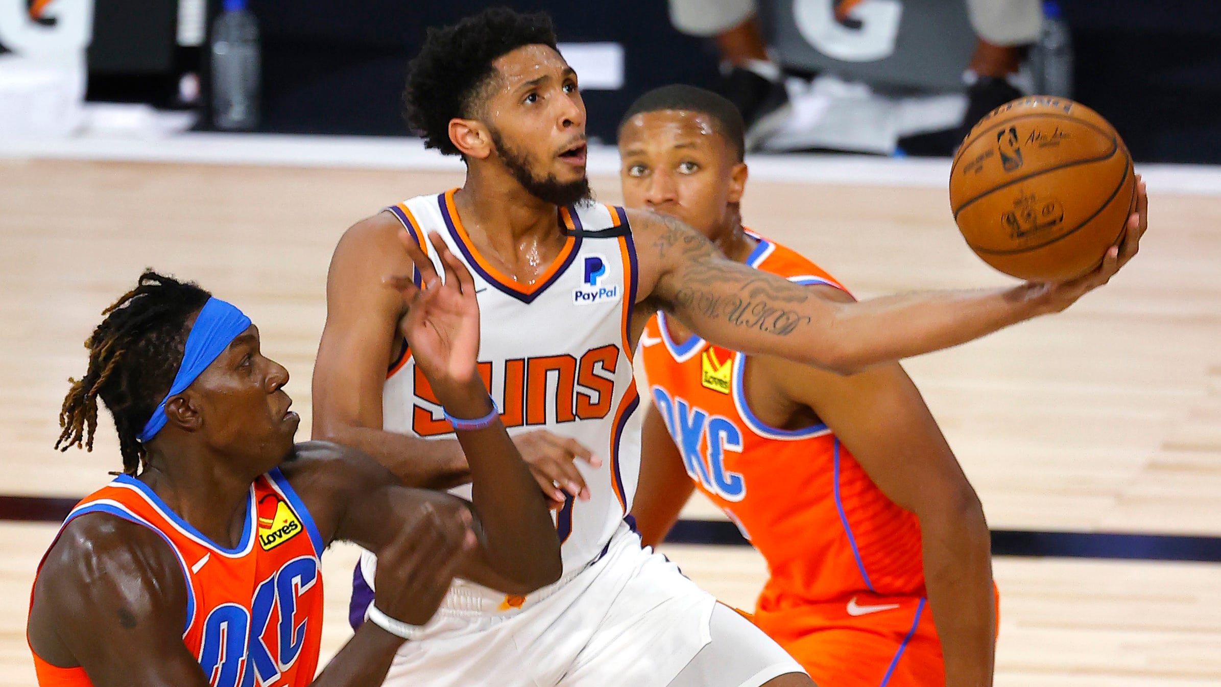 NBA Phoenix Suns stay unbeaten in win over Oklahoma City Thunder