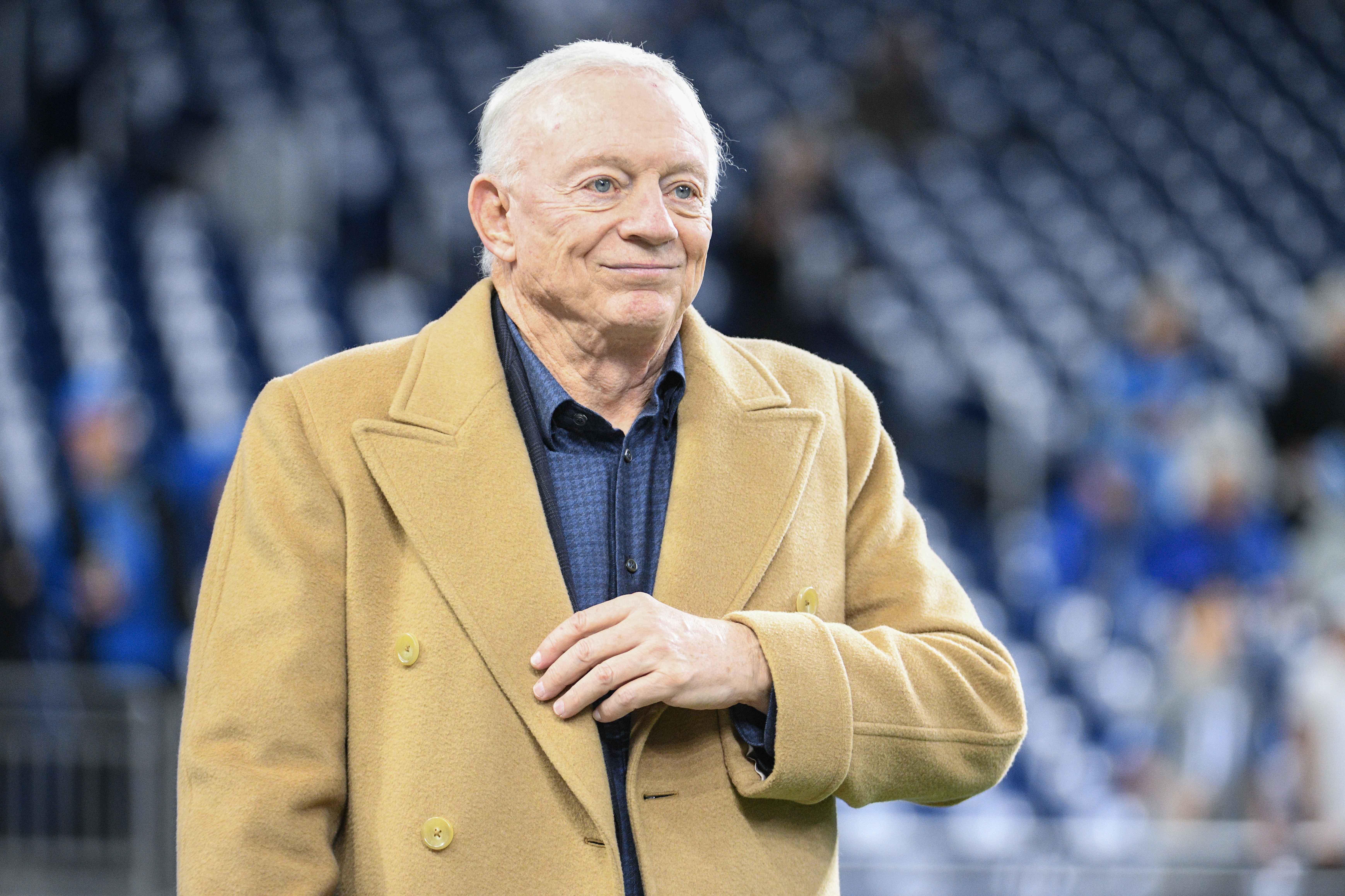 jerry jones of the dallas cowboys