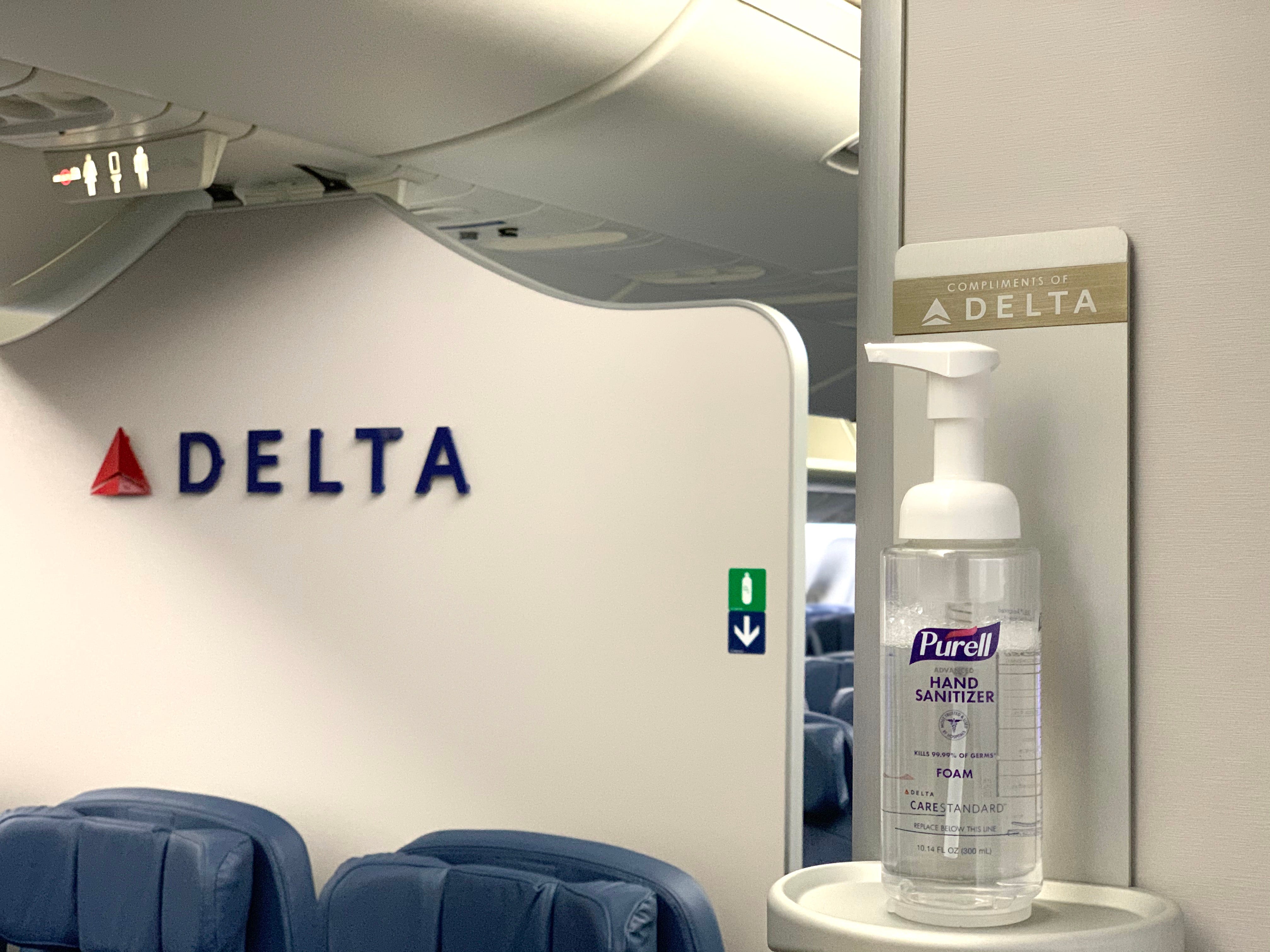 delta liquid carry on