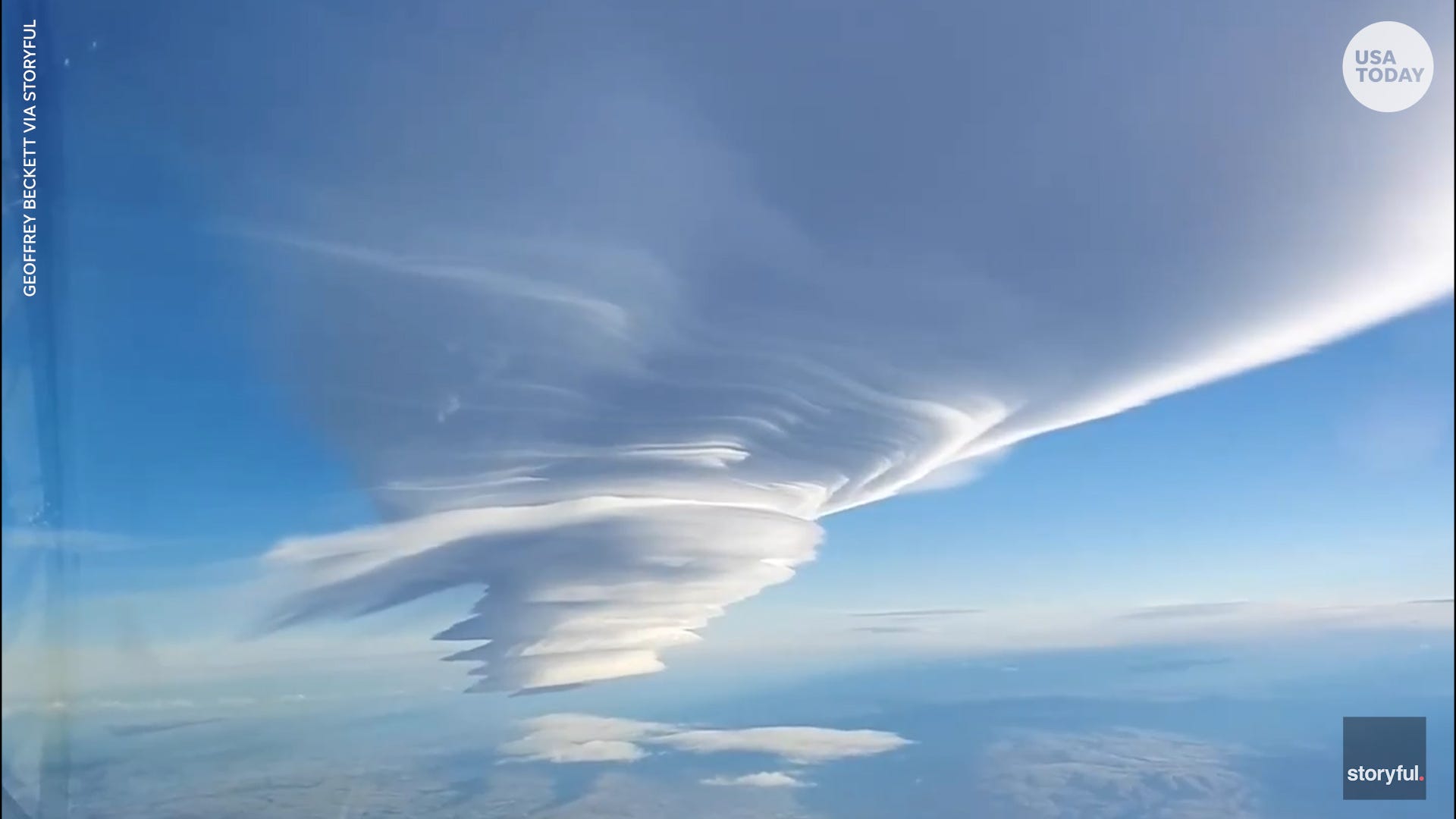 Cloud looks like UFO in stunning video captured by pilot