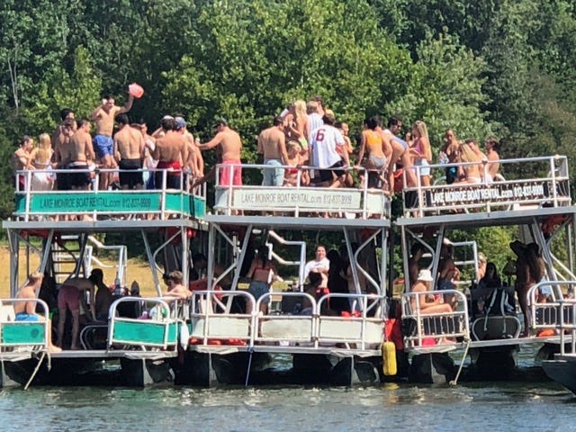 Covid Cases At College Labor Day Weekend Parties Threaten Fall 2020