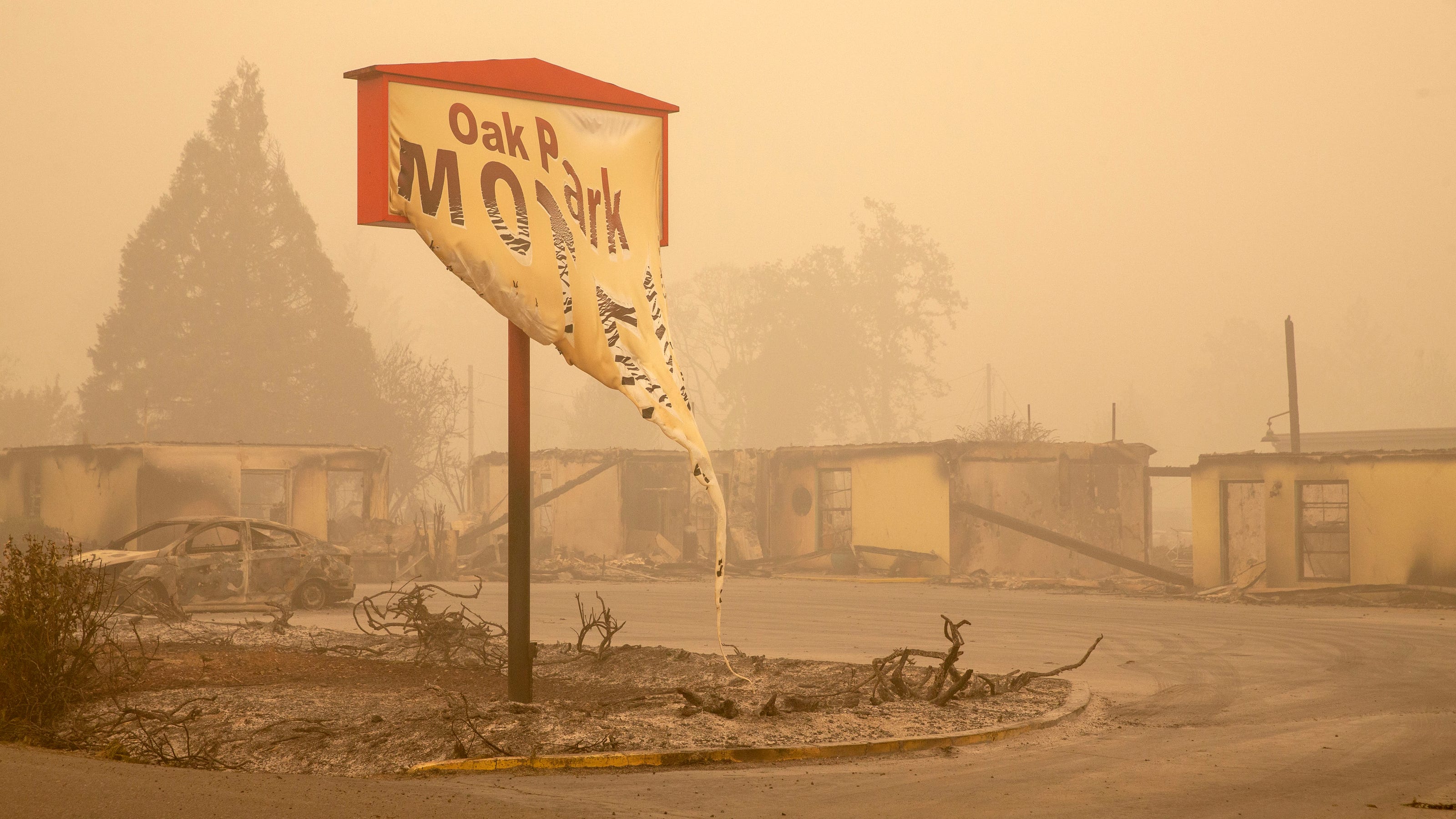 Oregon fires Photos show wildfire's destruction, air quality, smoke