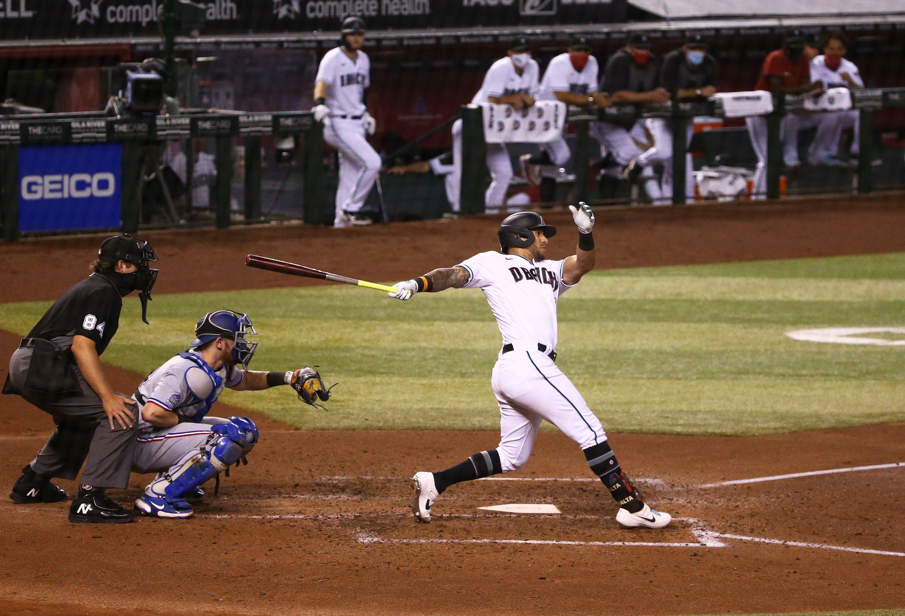 Riley Smith strong in relief again as Diamondbacks romp over Rangers