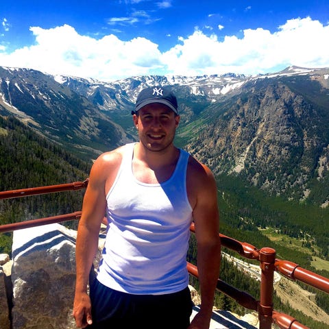 Alec Pelletier in Yellowstone National Park, Monta