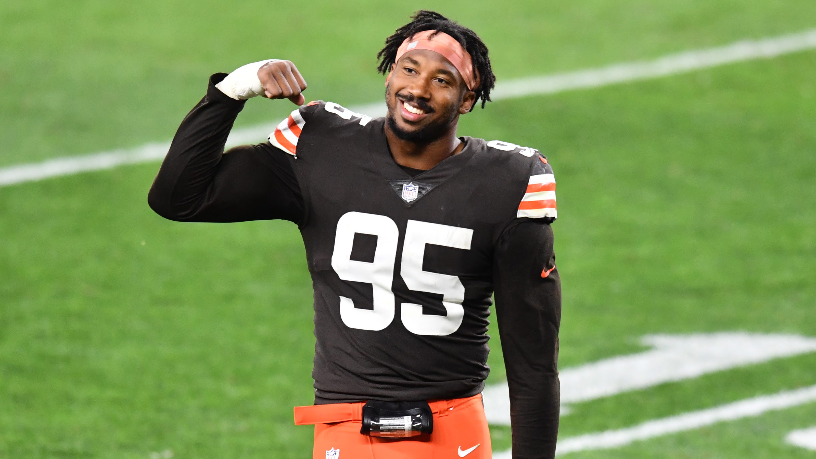 NFL Sunday: Myles Garrett emerging as a star; Cowboys D defunct?