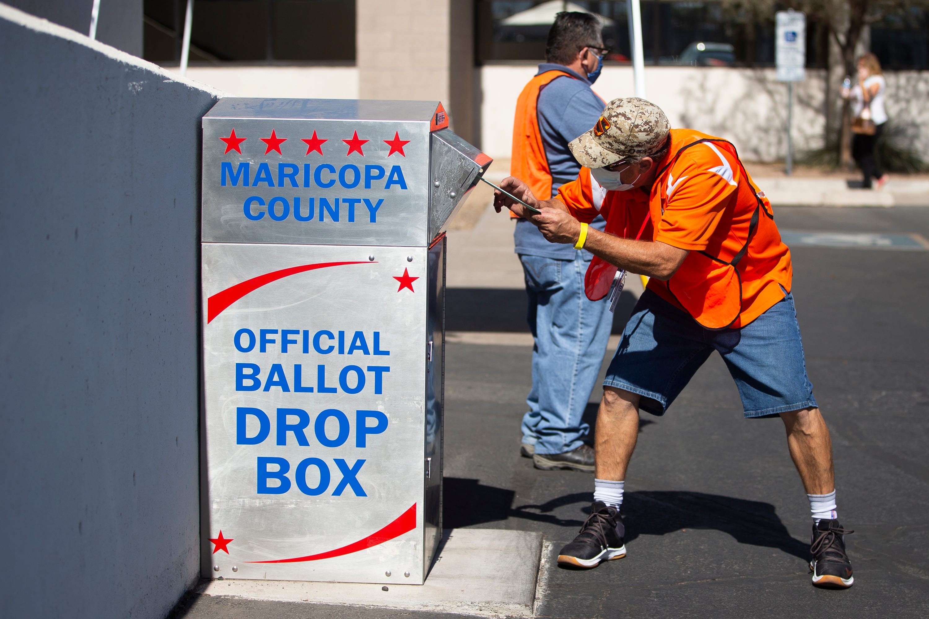 State, National Democrats Threaten Lawsuit Over New Arizona Election Law