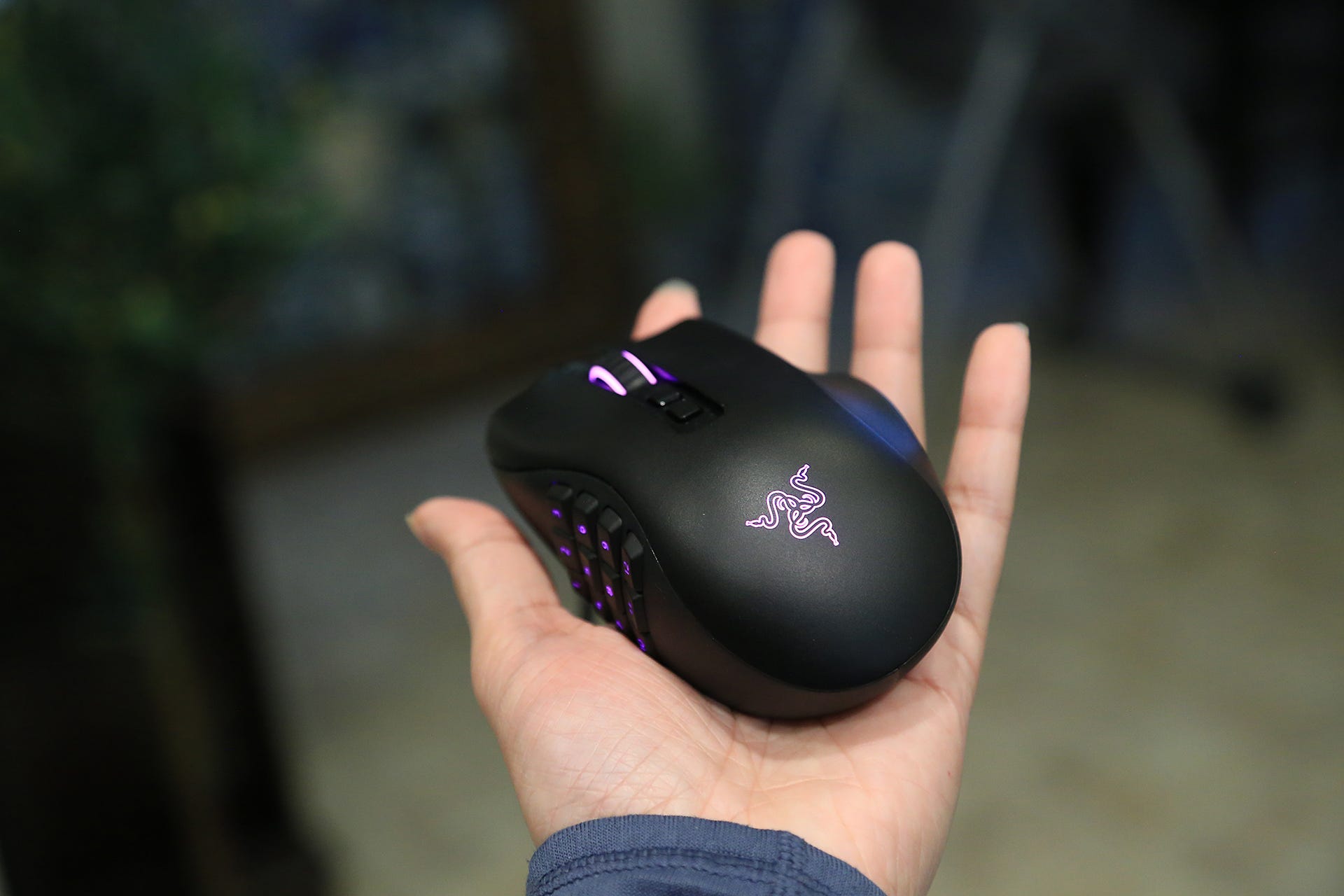 how to change razer naga color