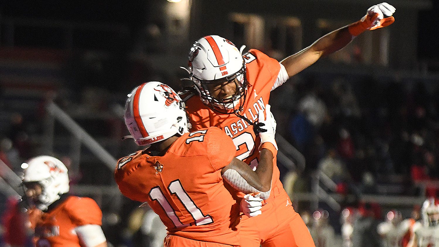 Massillon Tigers undaunted in return to state football title game