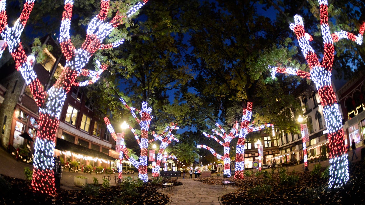 Christmas in the City 2020 lights up downtown Knoxville