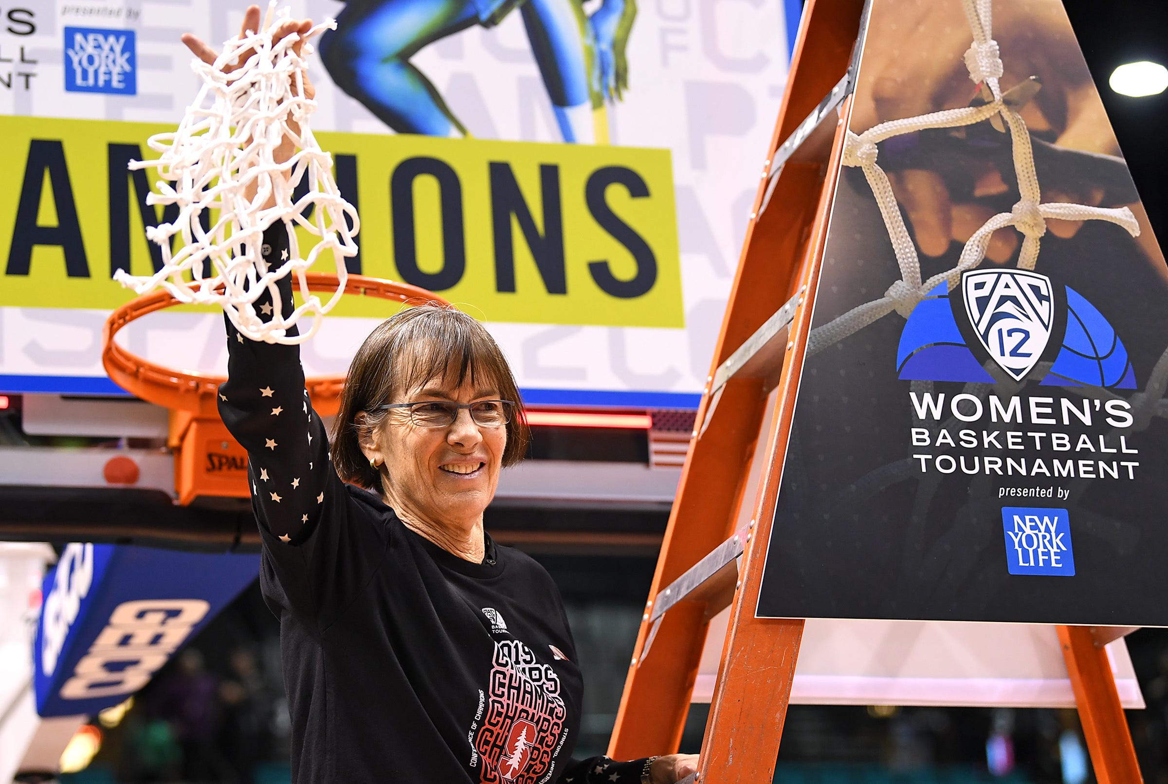 Stanford's Tara VanDerveer Set To Pass Pat Summitt For Basketball Wins