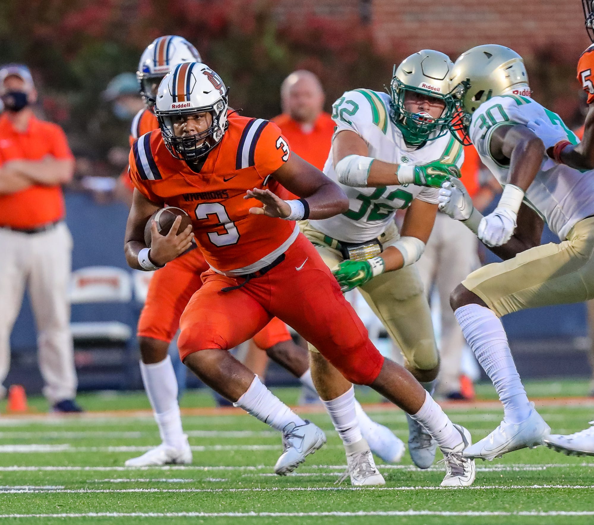 UGA Football Offers Malachi Singleton, A QB With Ties To Justin Fields