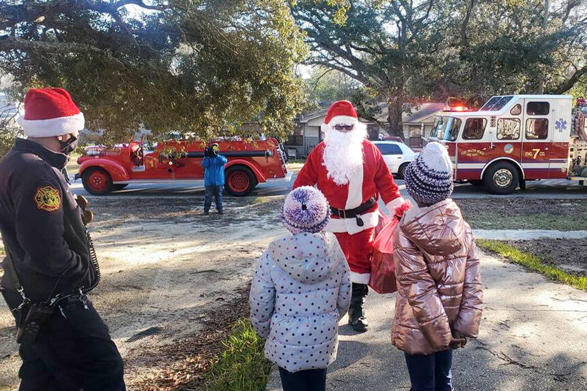 Fort Walton Beach Firefighters Deliver Christmas Gifts To 51 Children