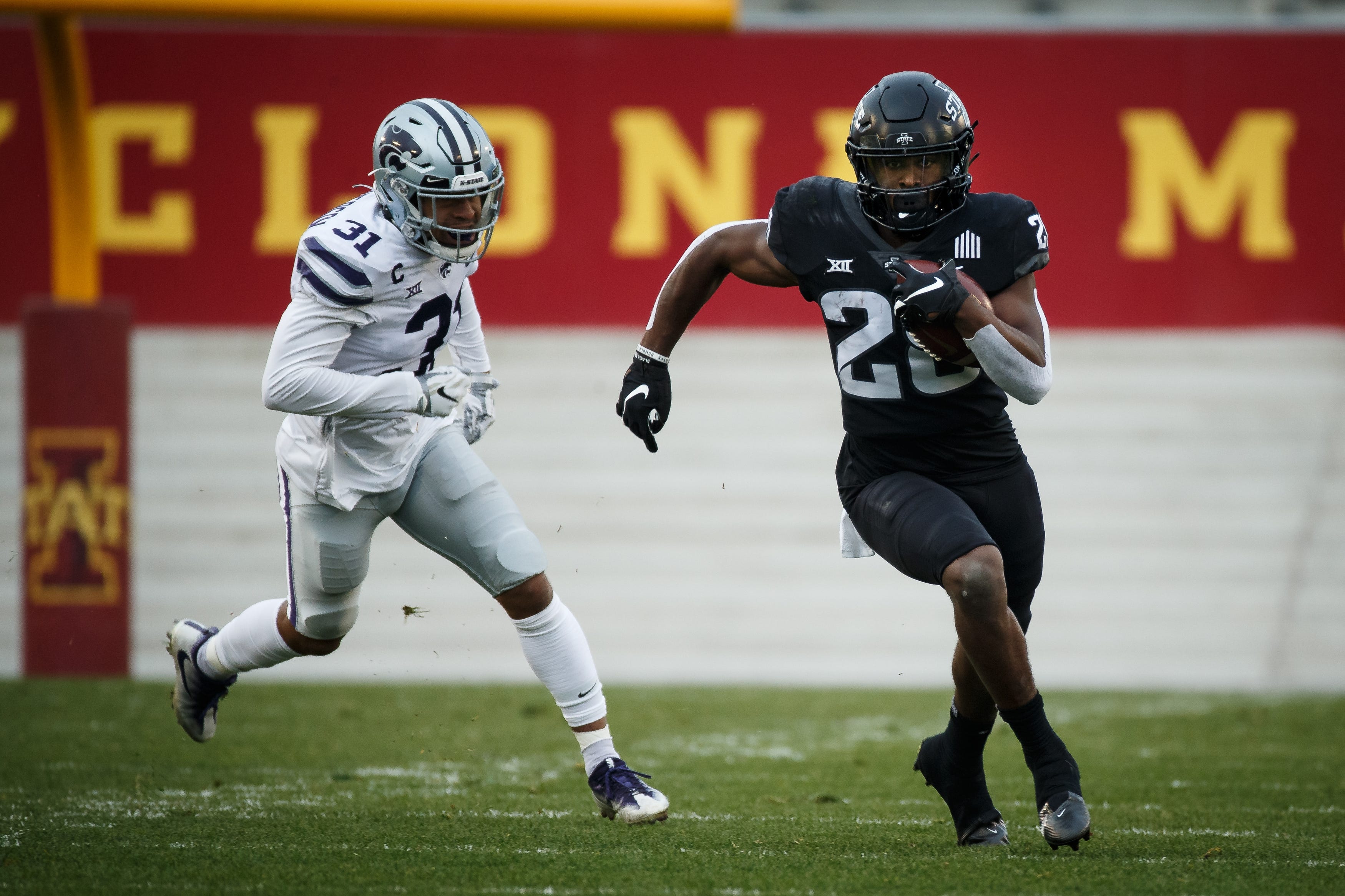 Iowa State Running Back Breece Hall Leads Cyclones Into Fiesta Bowl