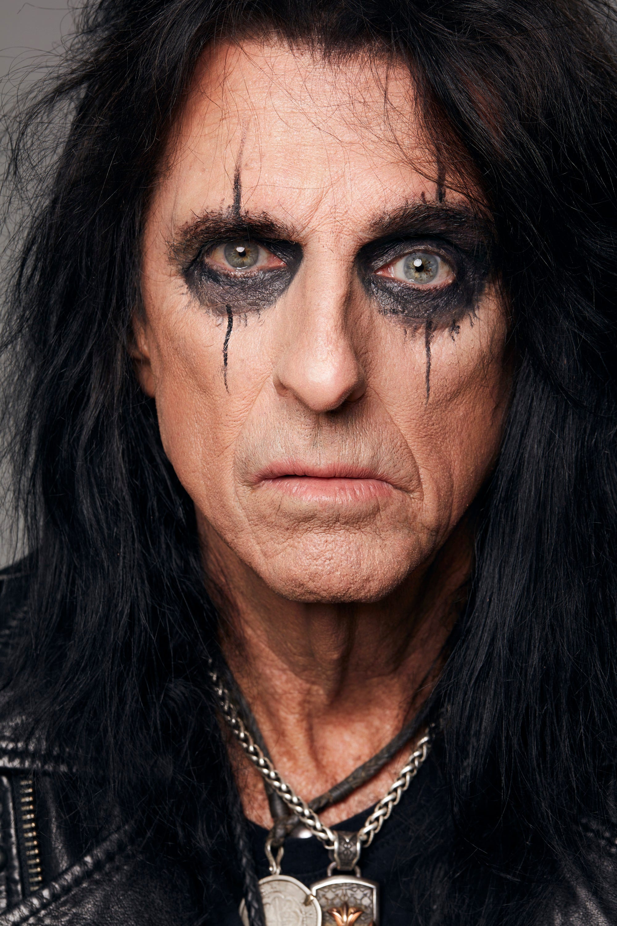 Alice Cooper band contests, getting COVID-19 and more