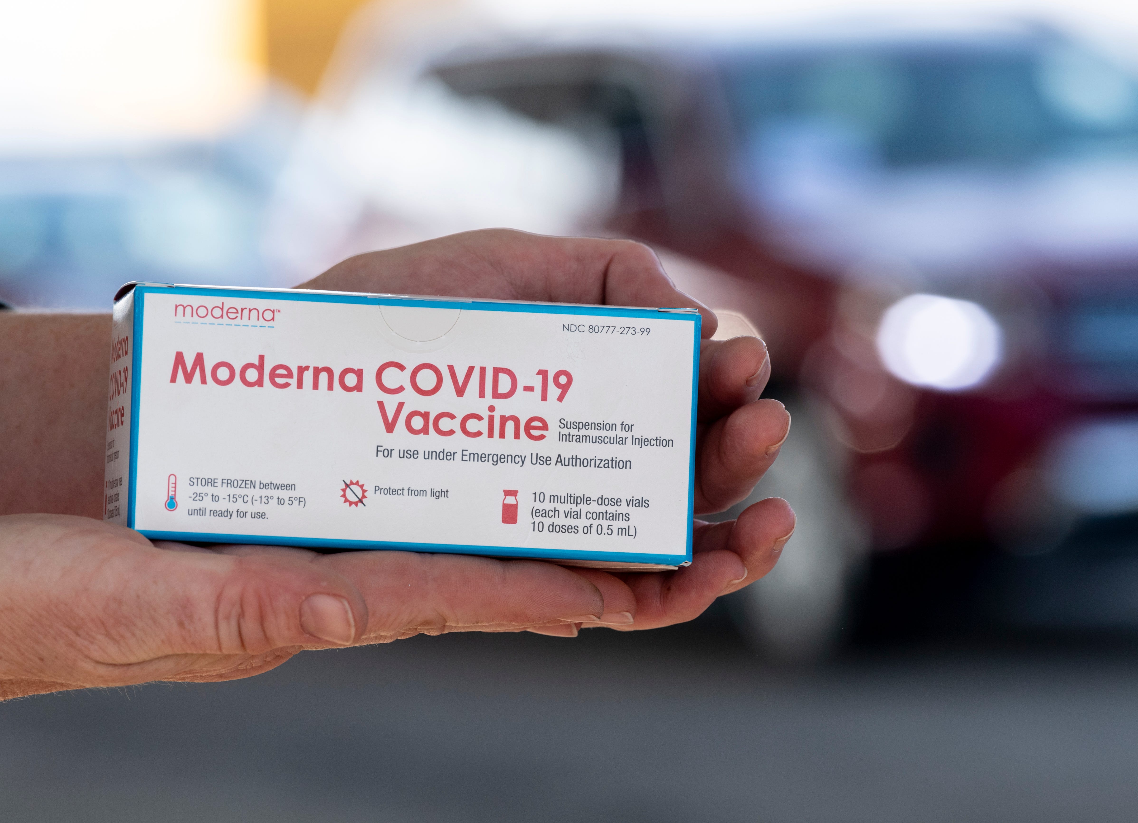 moderna covid 19 vaccine production capacity