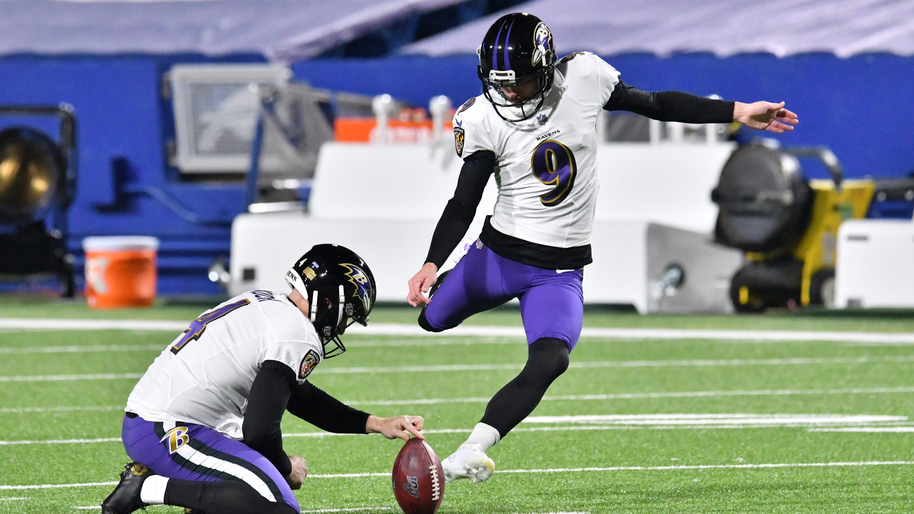Baltimore Ravens' kicker Justin Tucker converts 66yard field goal for