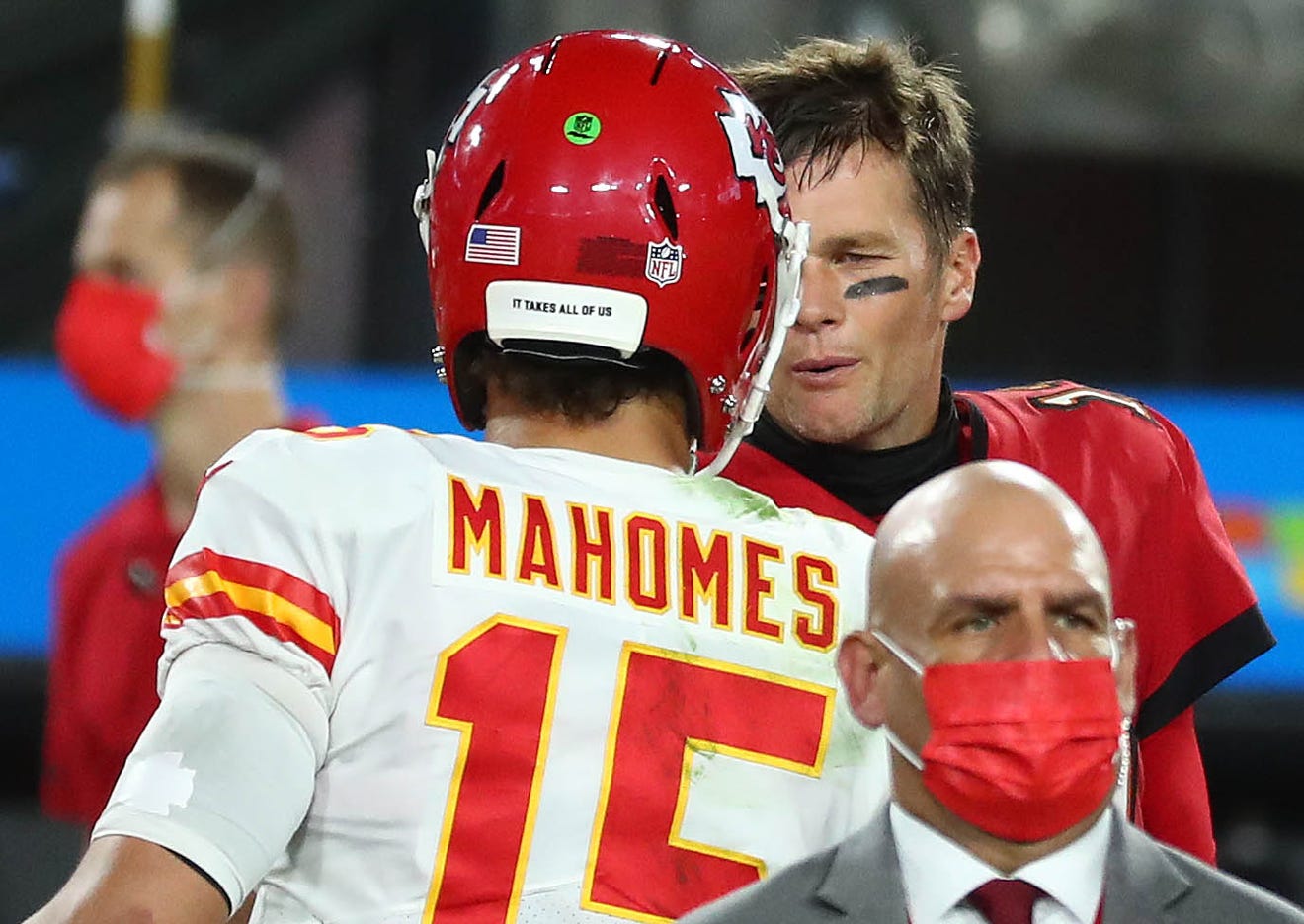 Jefes de Kansas City y Bucaneros de Tampa Bay se miden en Super Bowl