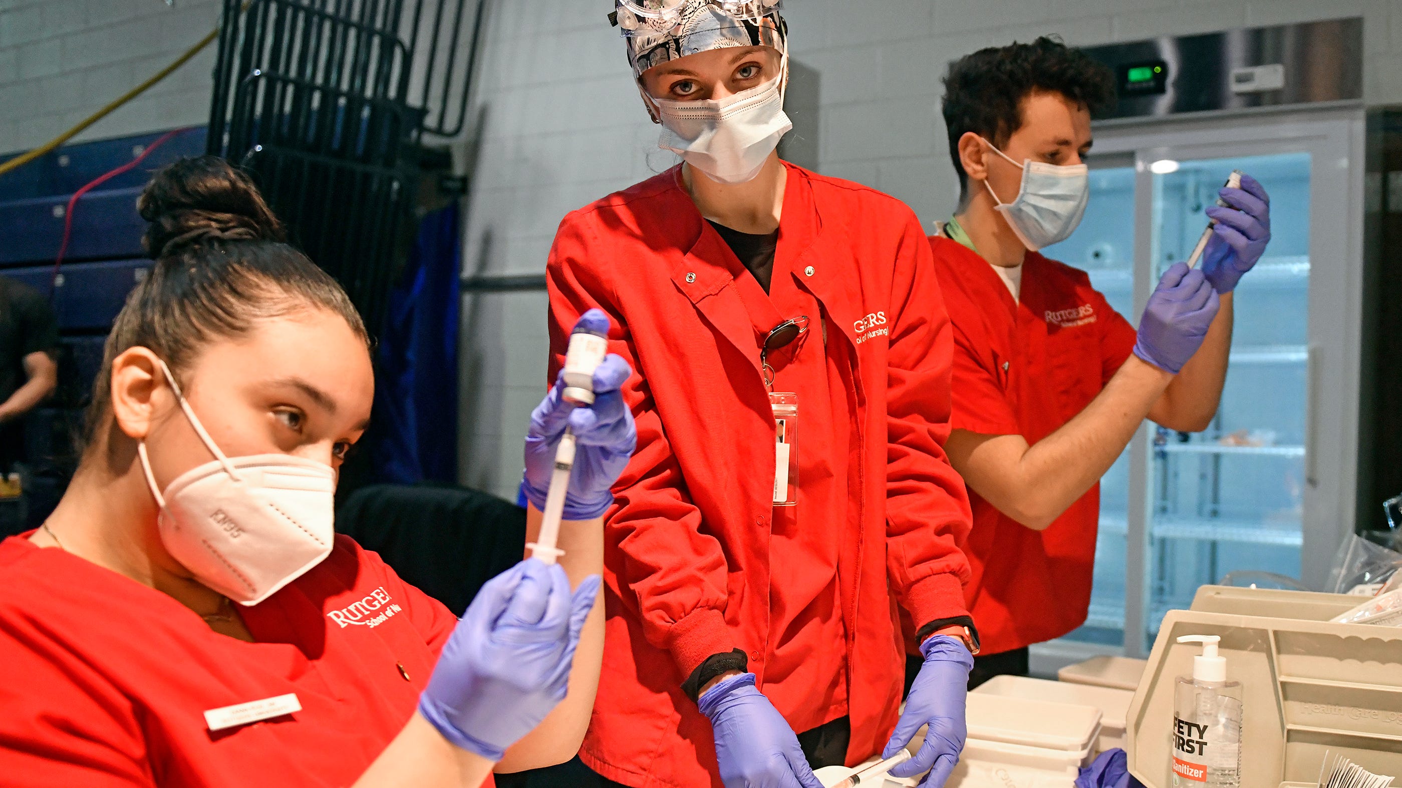 RutgersCamden nursing students help out with vaccination process