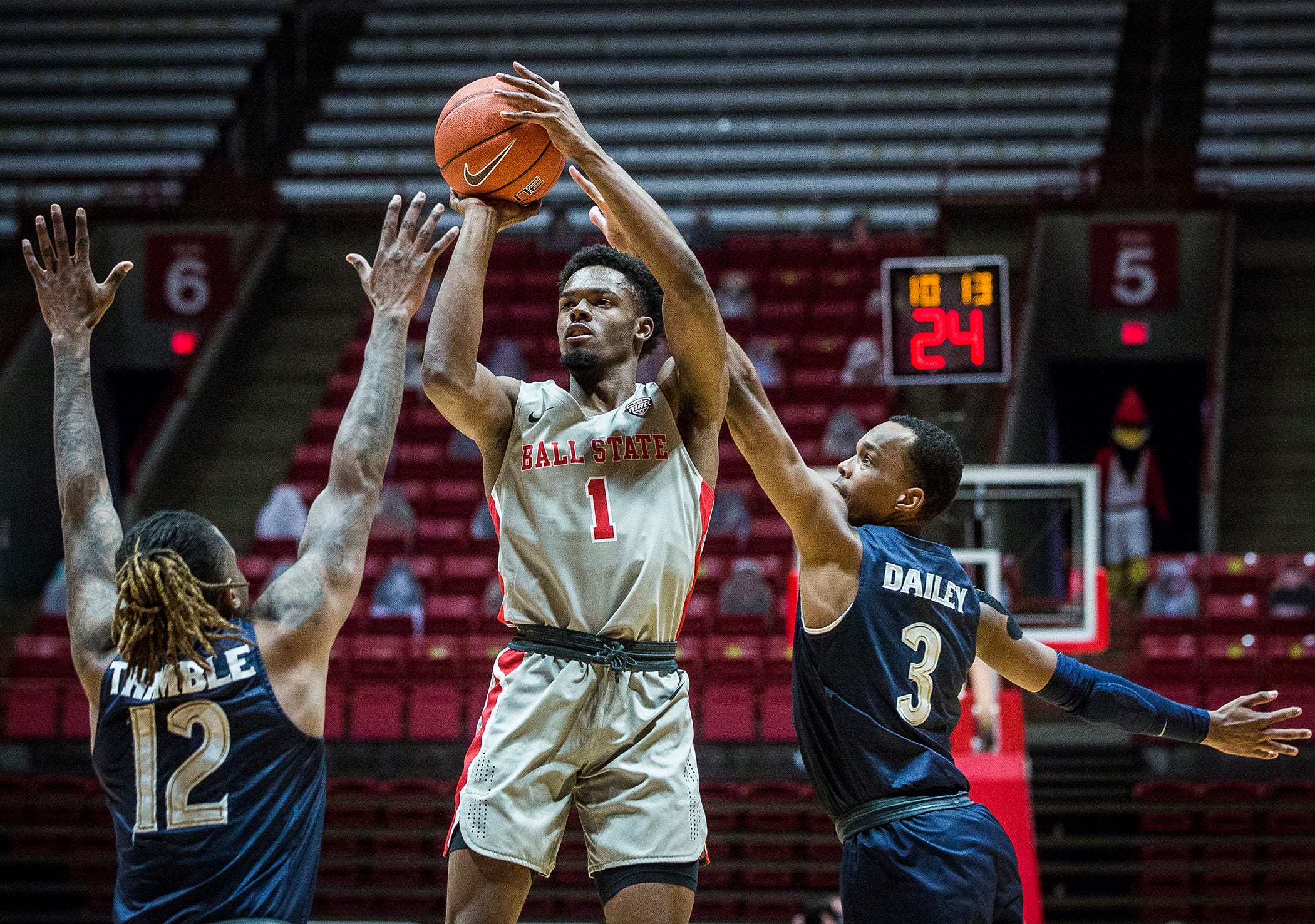 Akron Men's Basketball Beats Ball State In Mid-American Conference