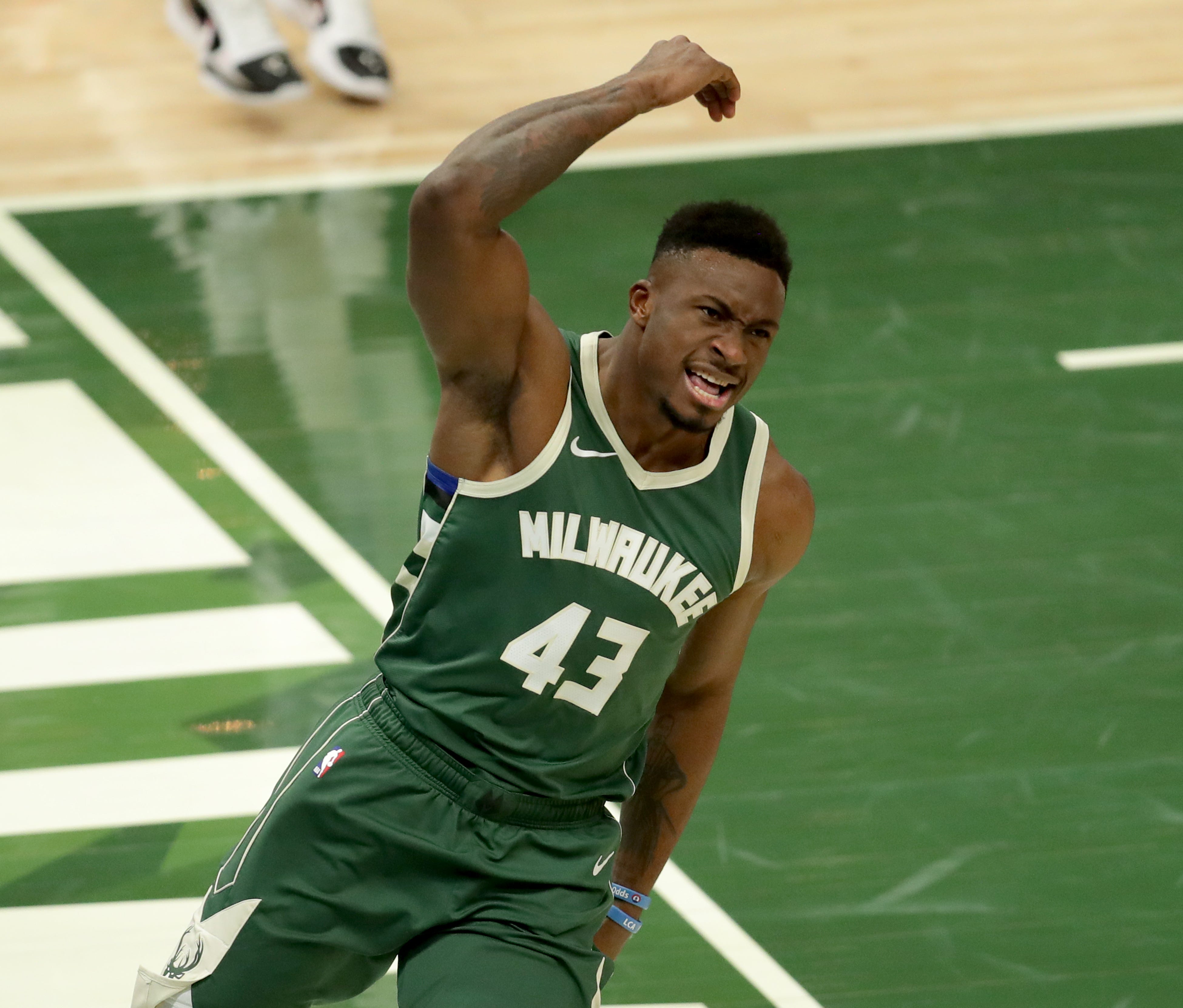 Bucks' Thanasis Antetokounmpo More Than Just Giannis' Brother