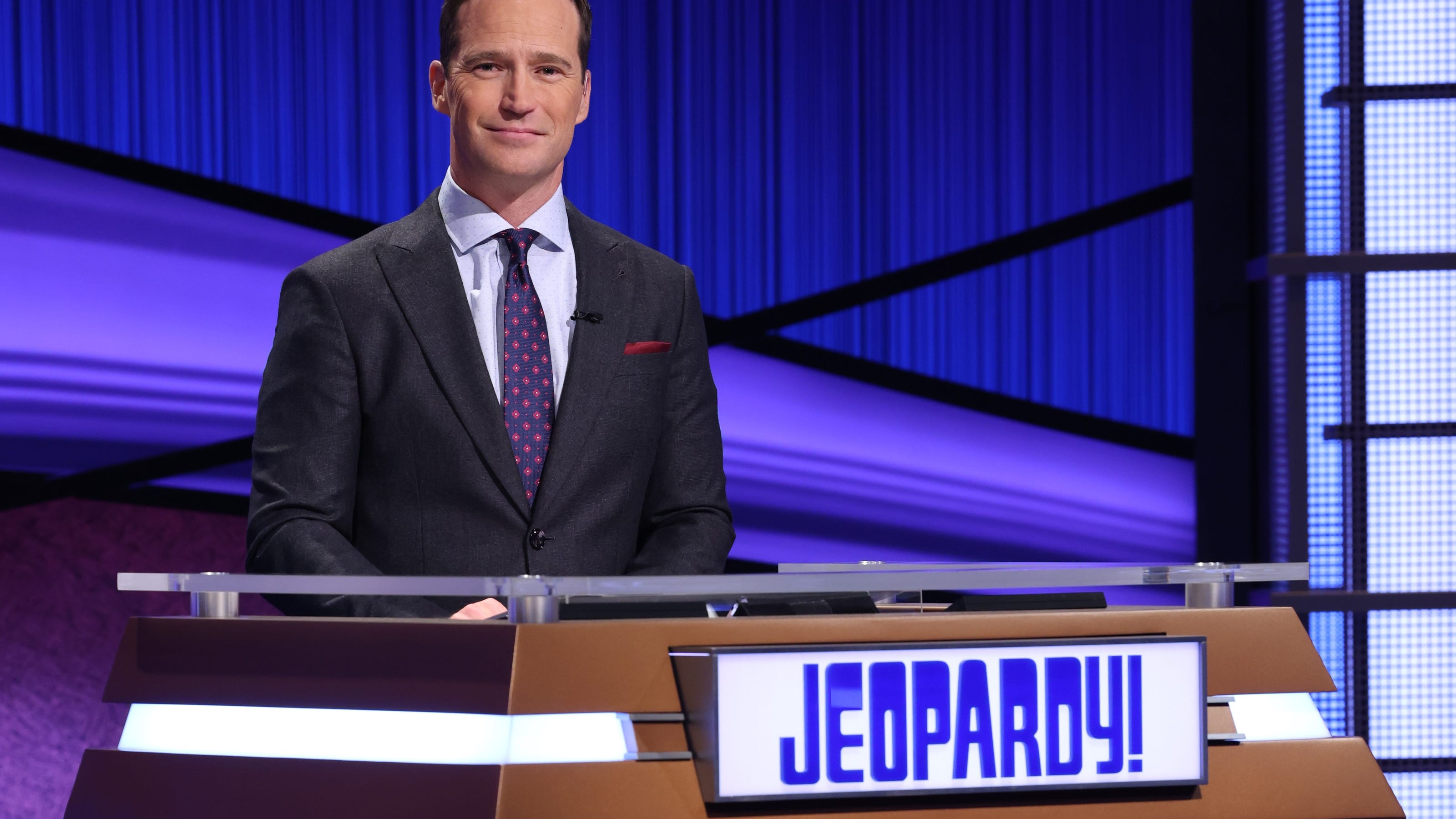 'Jeopardy' producer on guest hosts and who will replace Alex Trebek