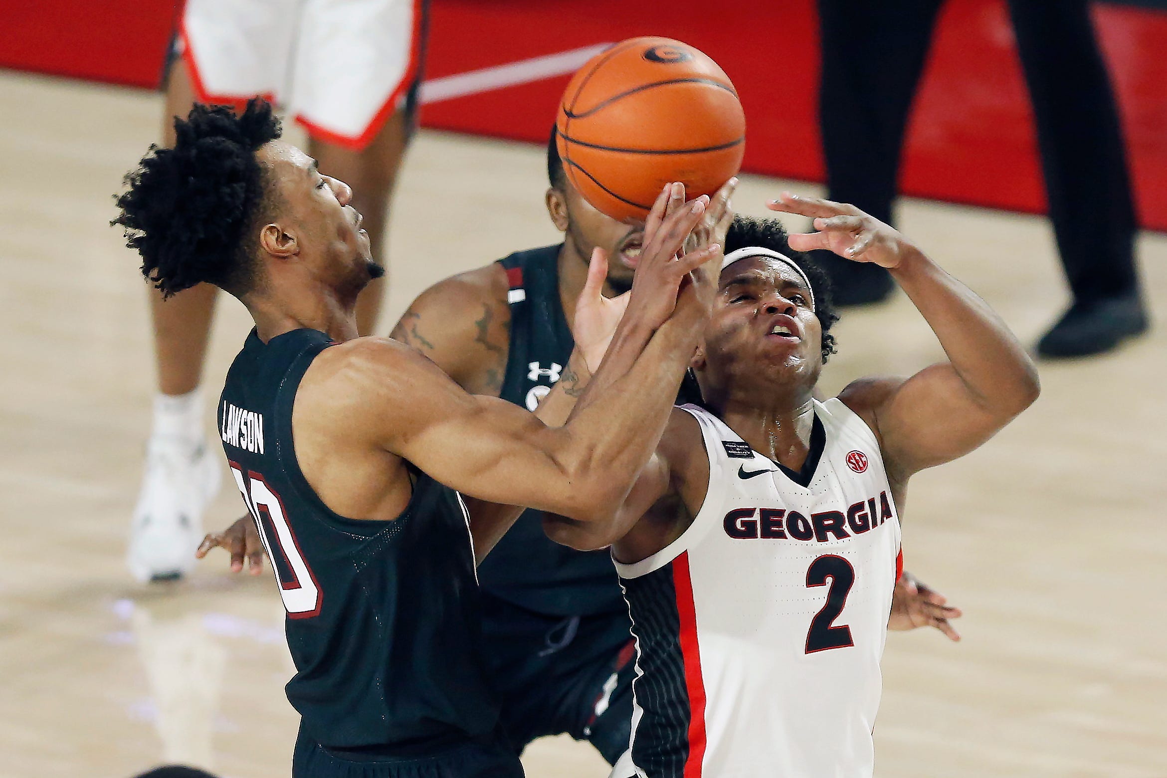 UGA basketball falls hard at home in another blowout loss to Gamecocks