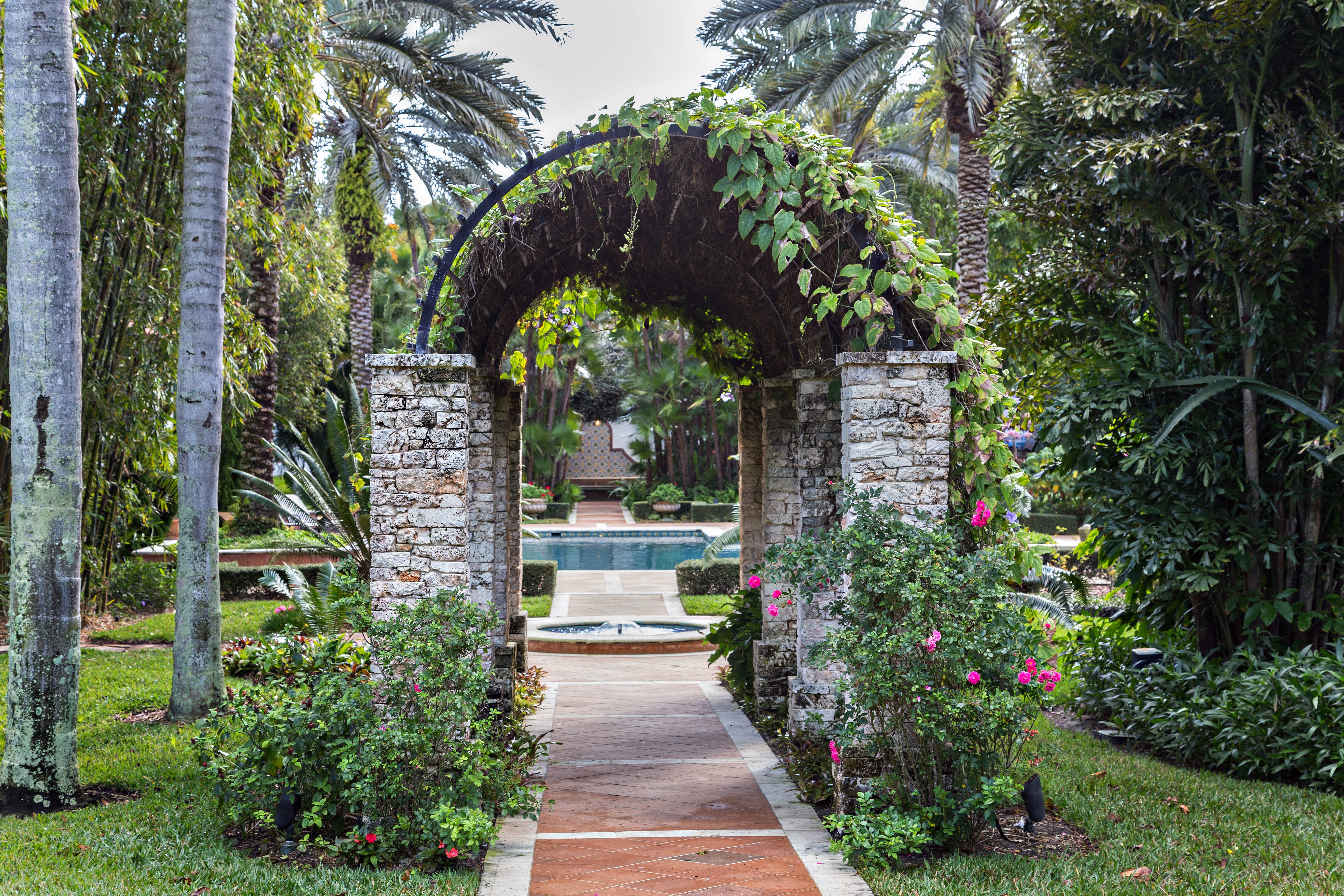 Florida Real Estate: Hacienda Del Sol On Merritt Island Photos